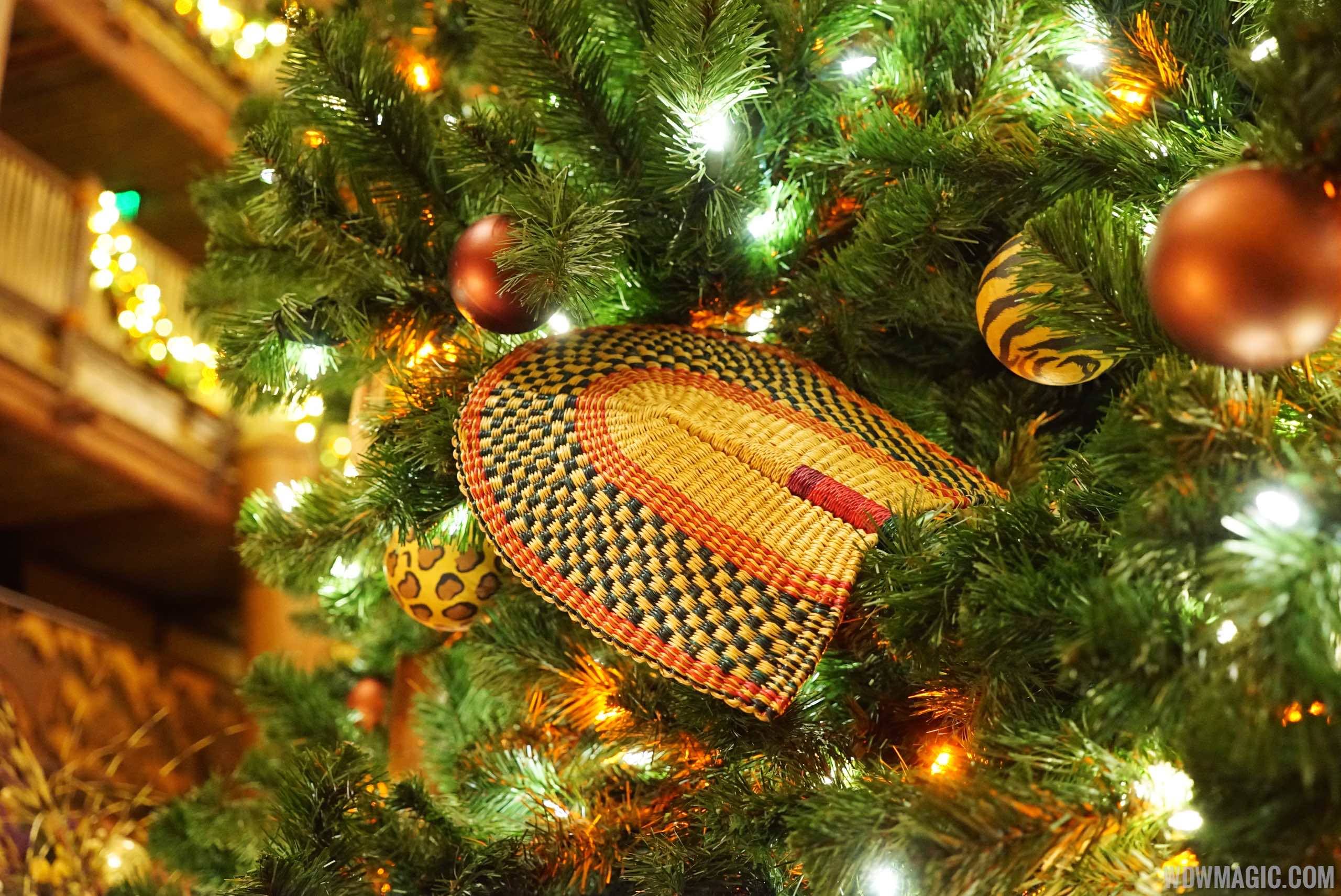 2014 Animal Kingdom Lodge holiday decorations