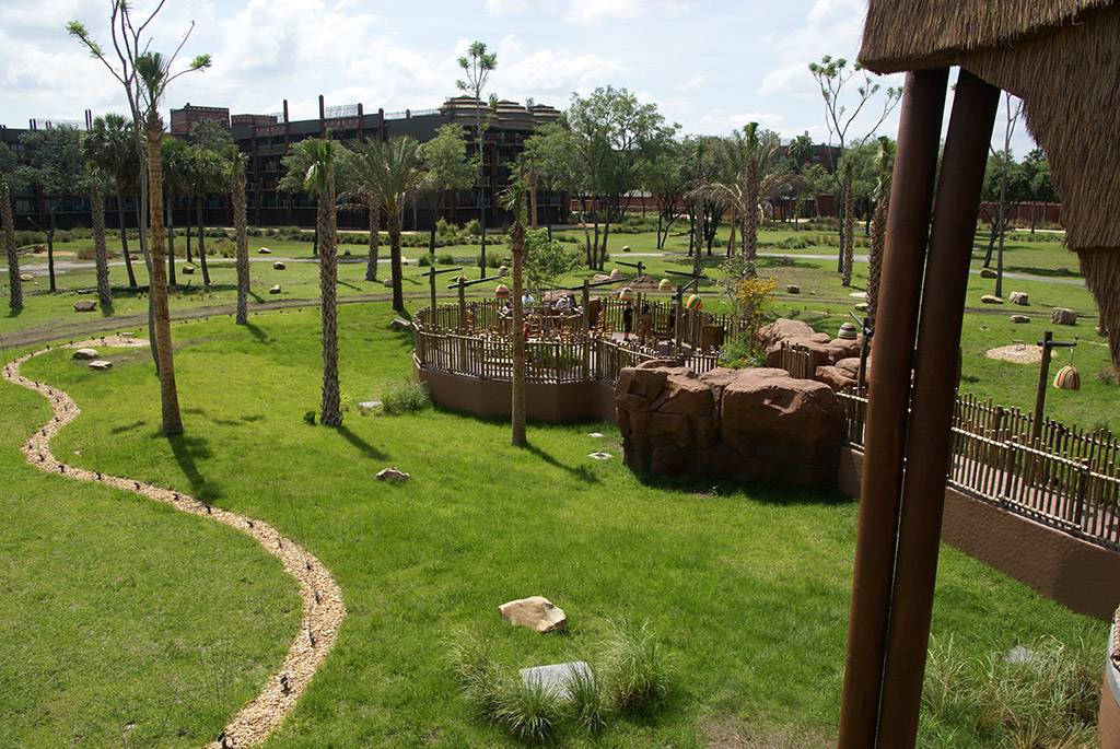 View of the overlook area from the Kidani Village lobby balcony.