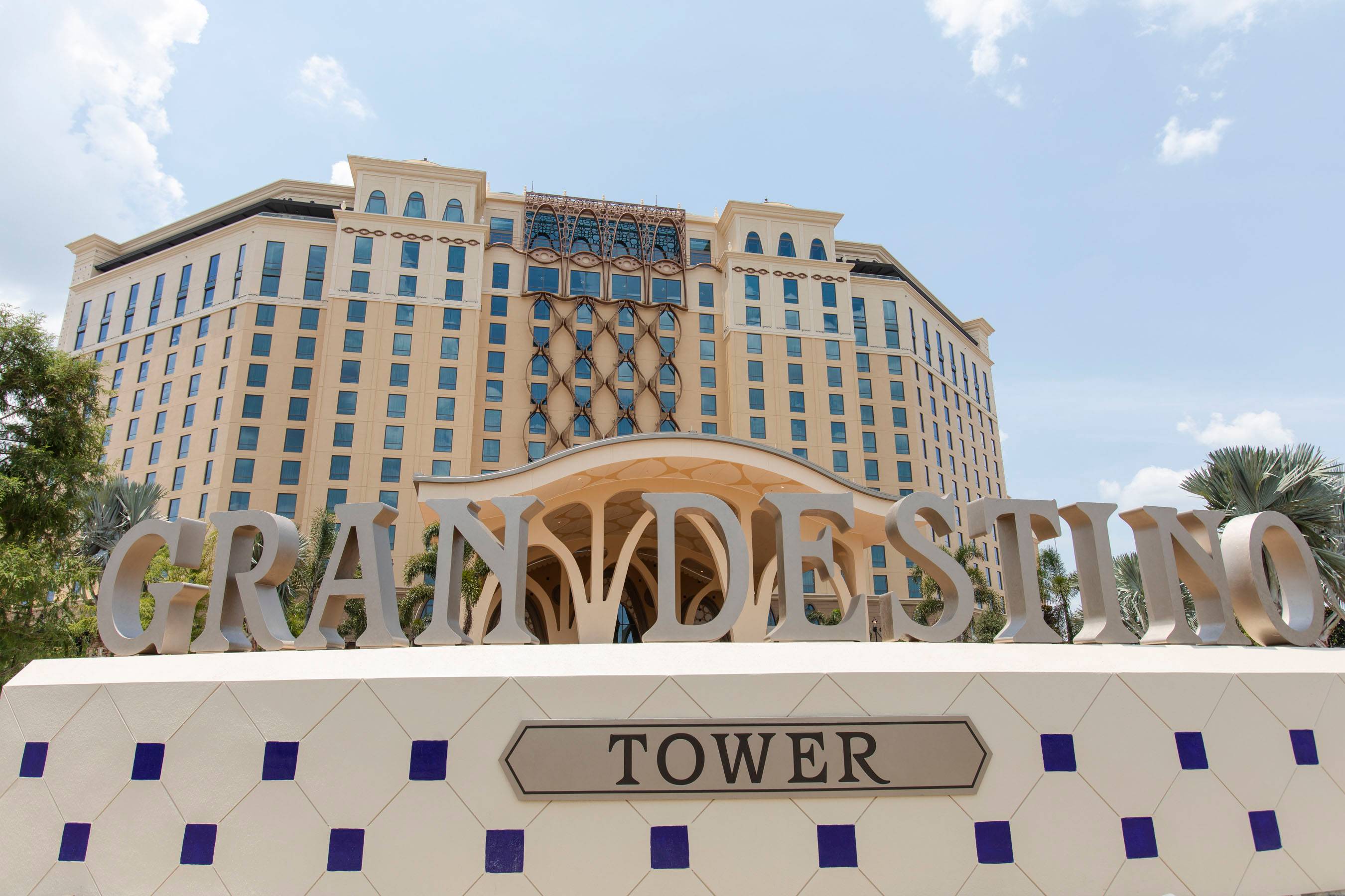 PHOTOS - First look at the new Gran Destino Tower at Disney's Coronado Springs Resort