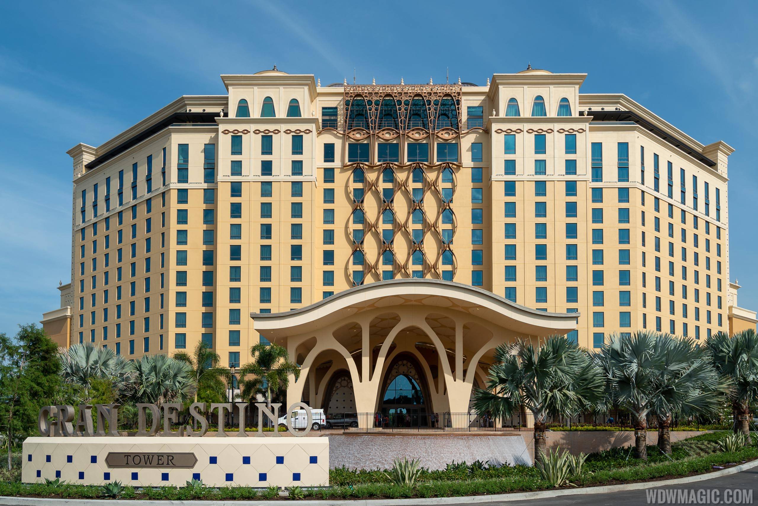 PHOTOS - Check-in, bus stops and guest services move to Gran Destino Tower at Coronado Springs Resort