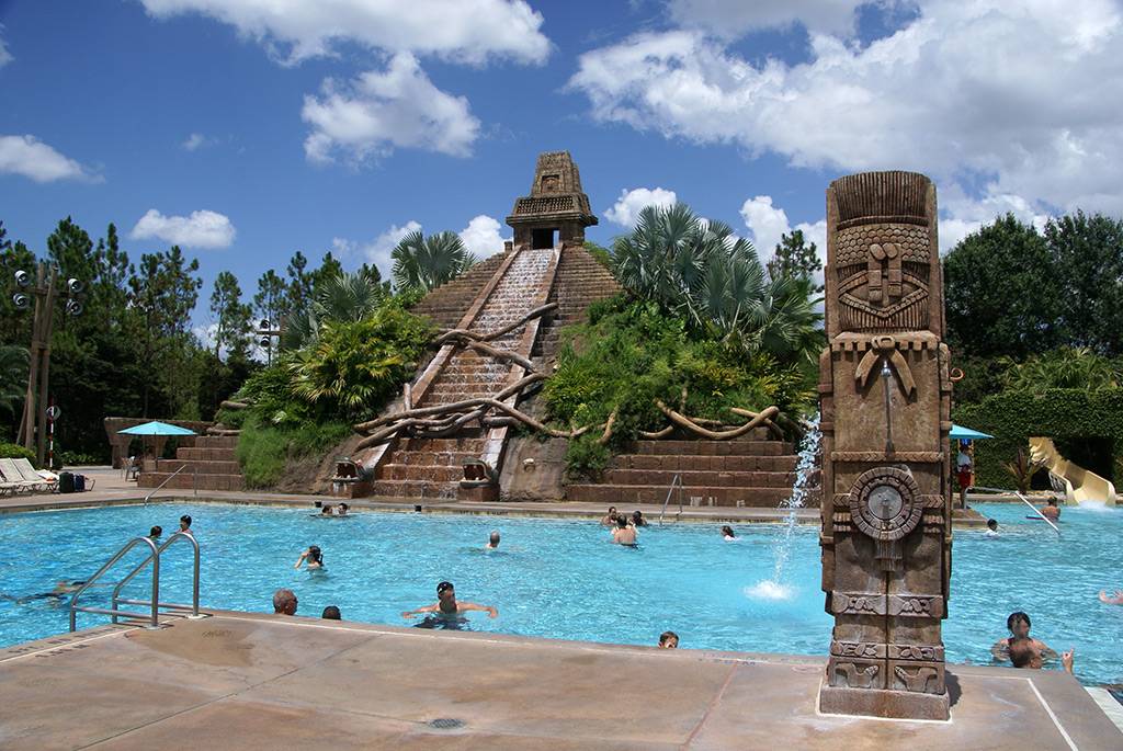 The Lost City of Cibola pool with the Jaguar Slide splash-down on the far right
