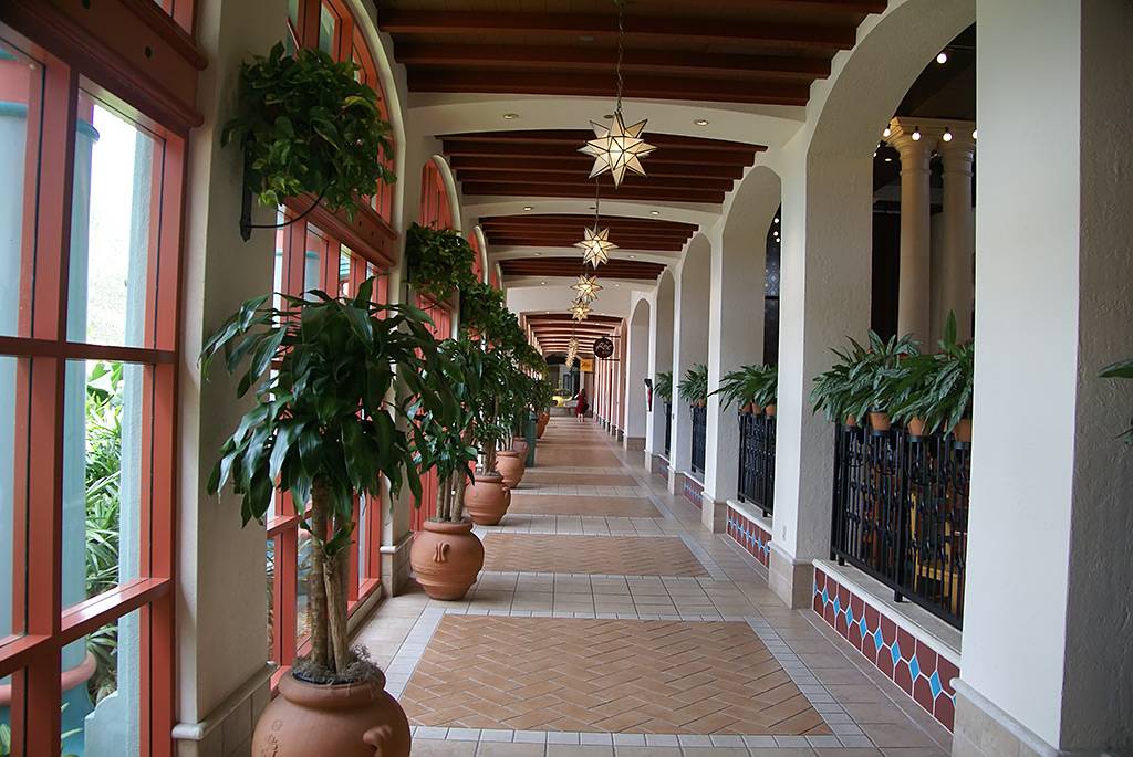 The dining hallway of El Centro viewed from the Maya Grill entrance