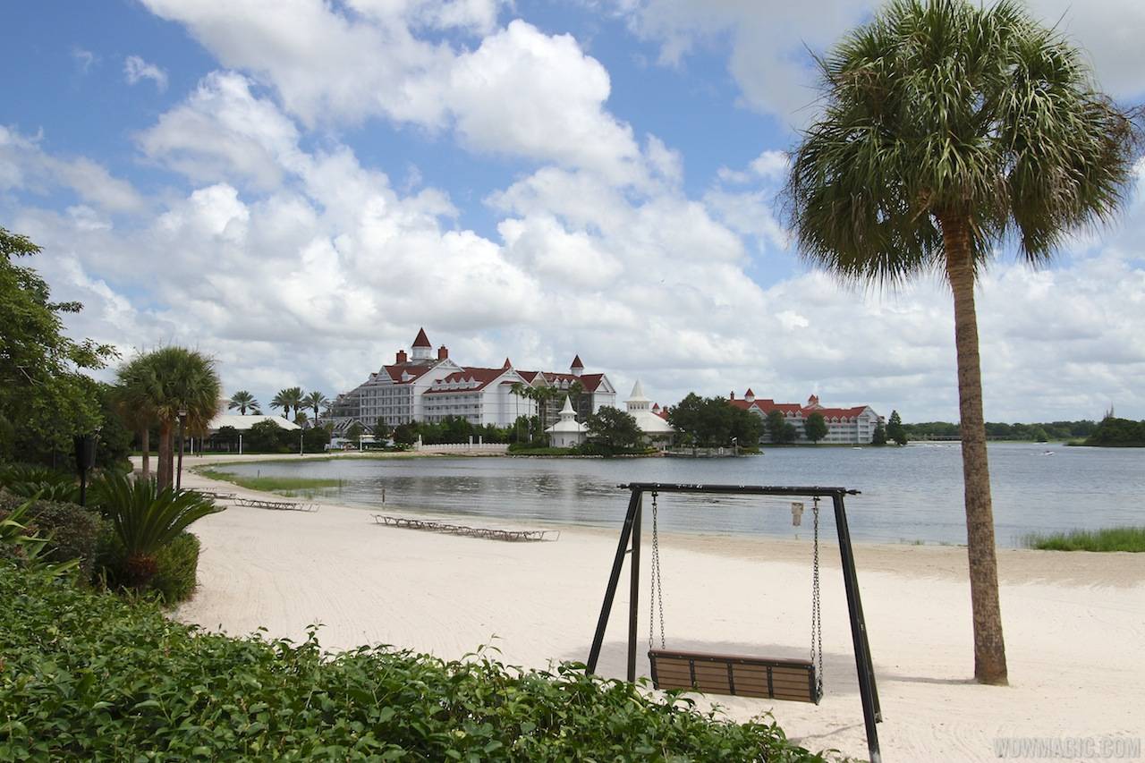 PHOTOS - New waterside walkway opens at the Grand Floridian Resort DVC Villas