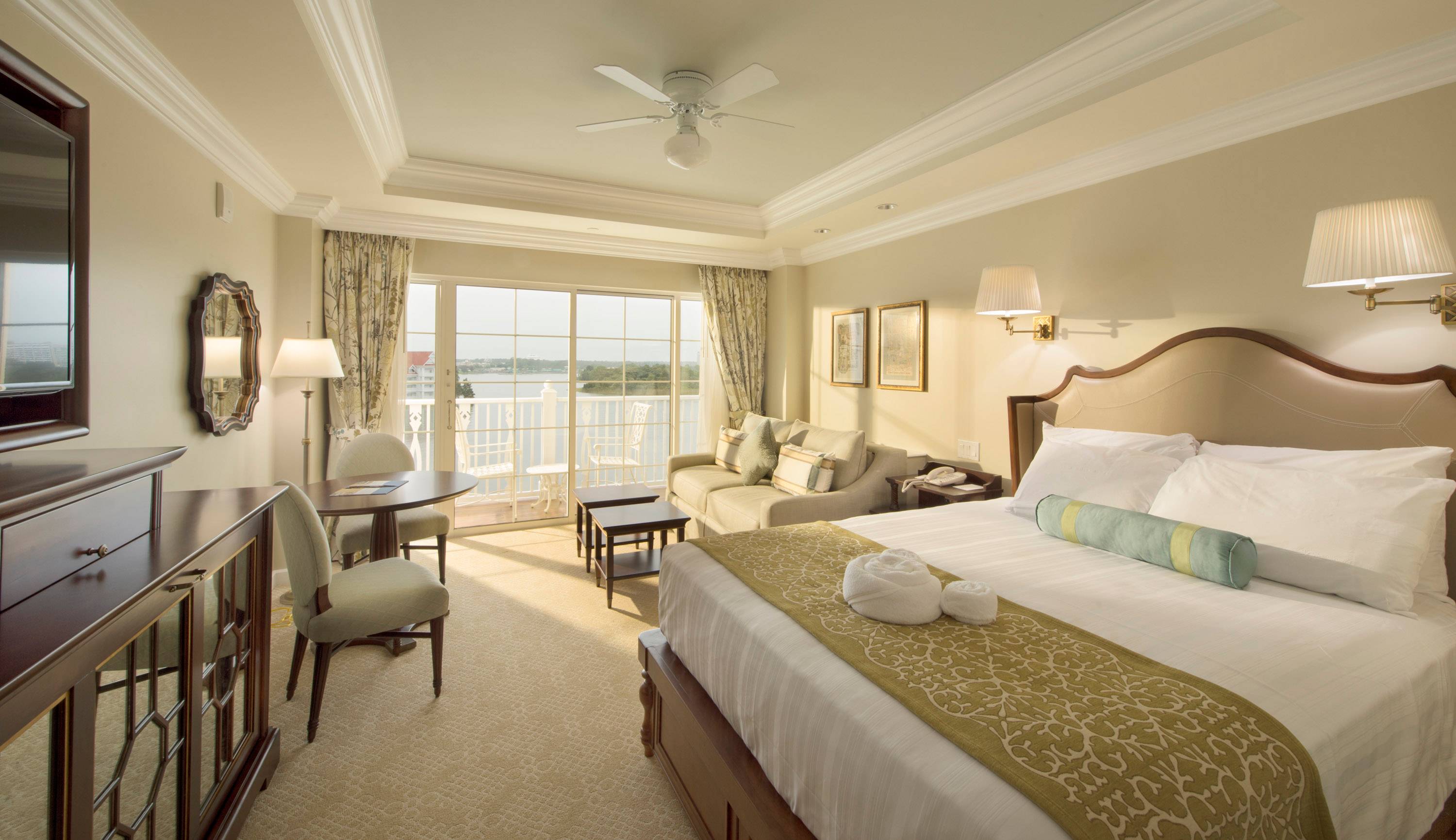 The Villas at Disney’s Grand Floridian Resort opening day