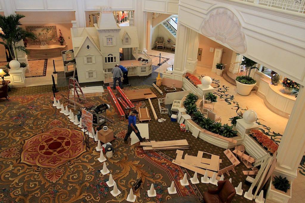 Grand Floridian Gingerbread House construction