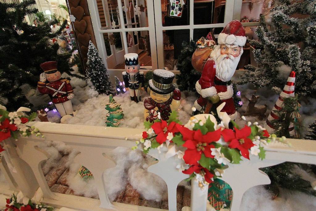 Grand Floridian Gingerbread House 2011