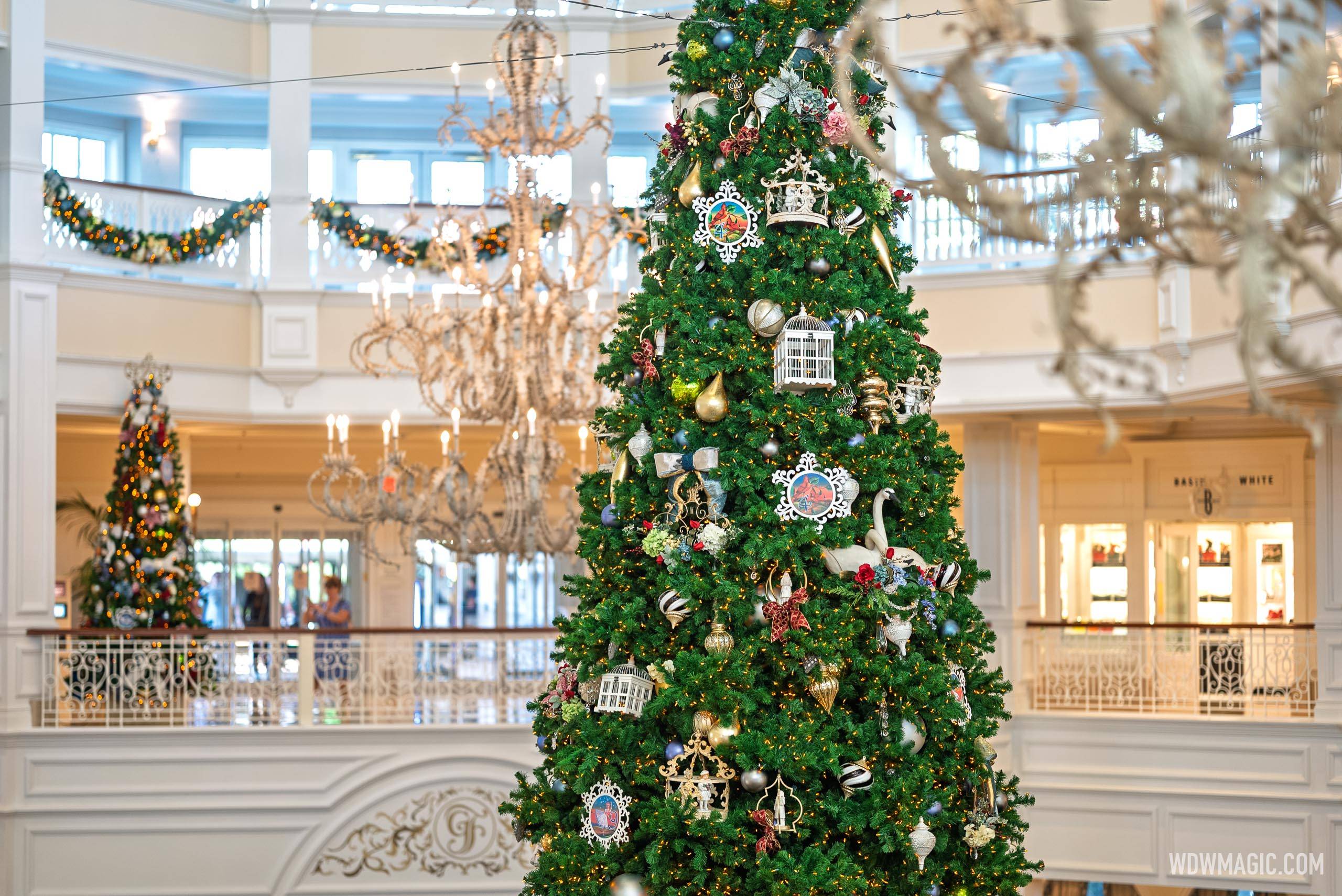 2025 Grand Floridian Resort Holiday Decor