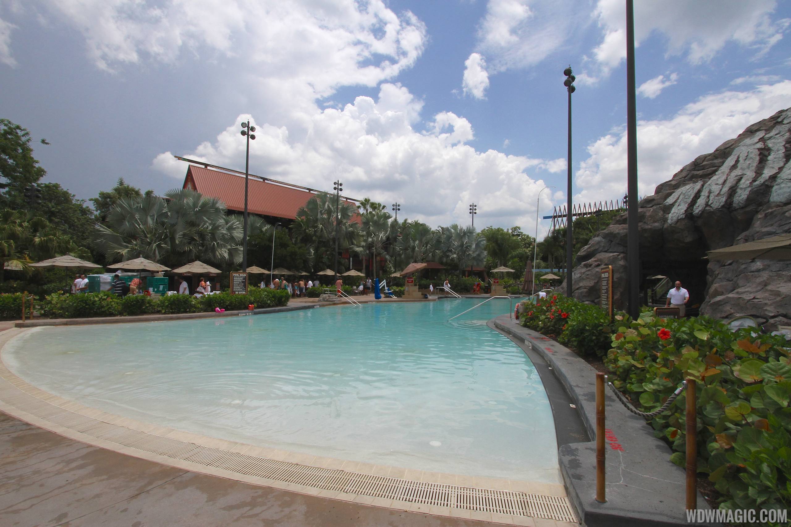 Pool area at Disney's Polynesian Resort before 2014 remodel