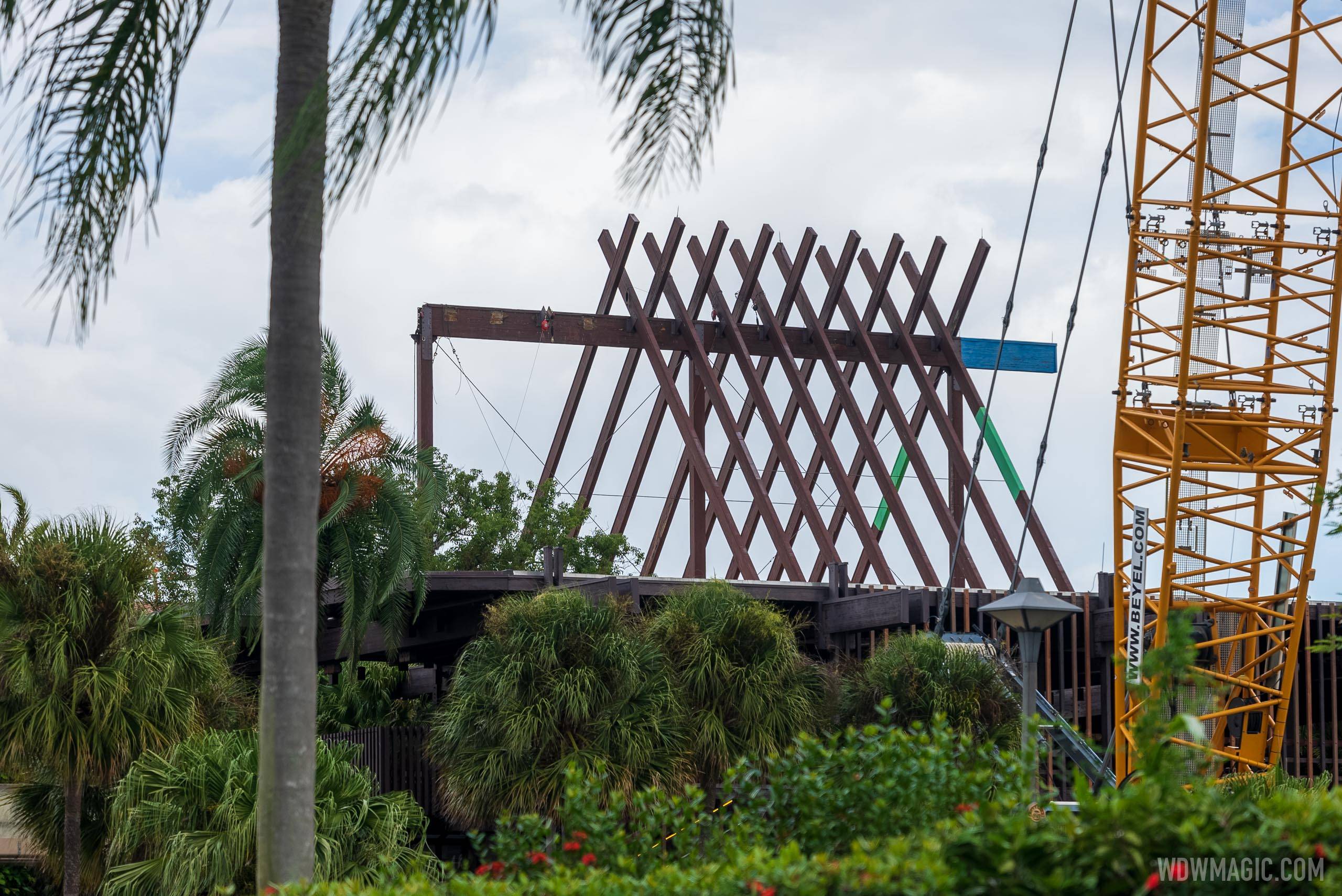 PHOTOS - Latest look at the Polynesian Village Resort roofline changes