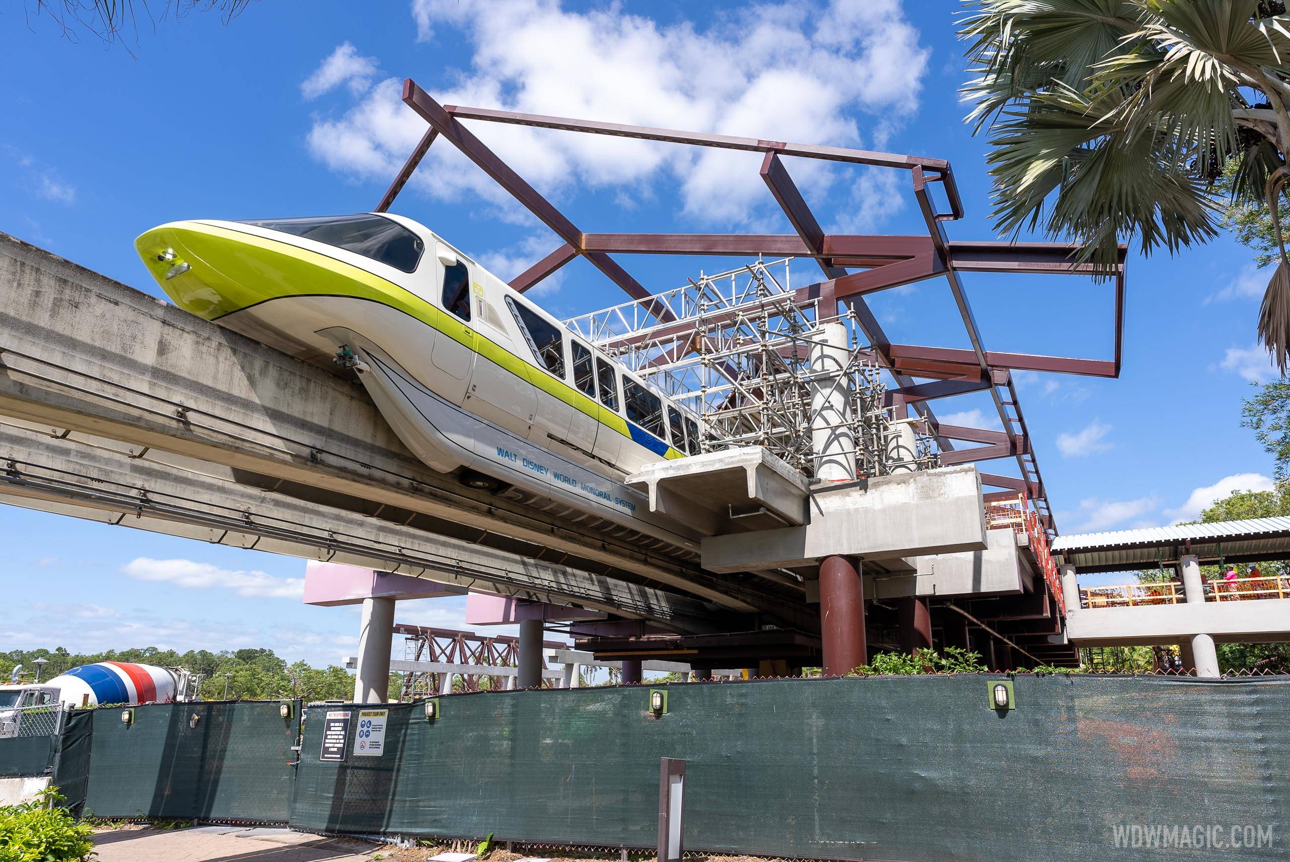 Monorail enters the still under construction monorail station