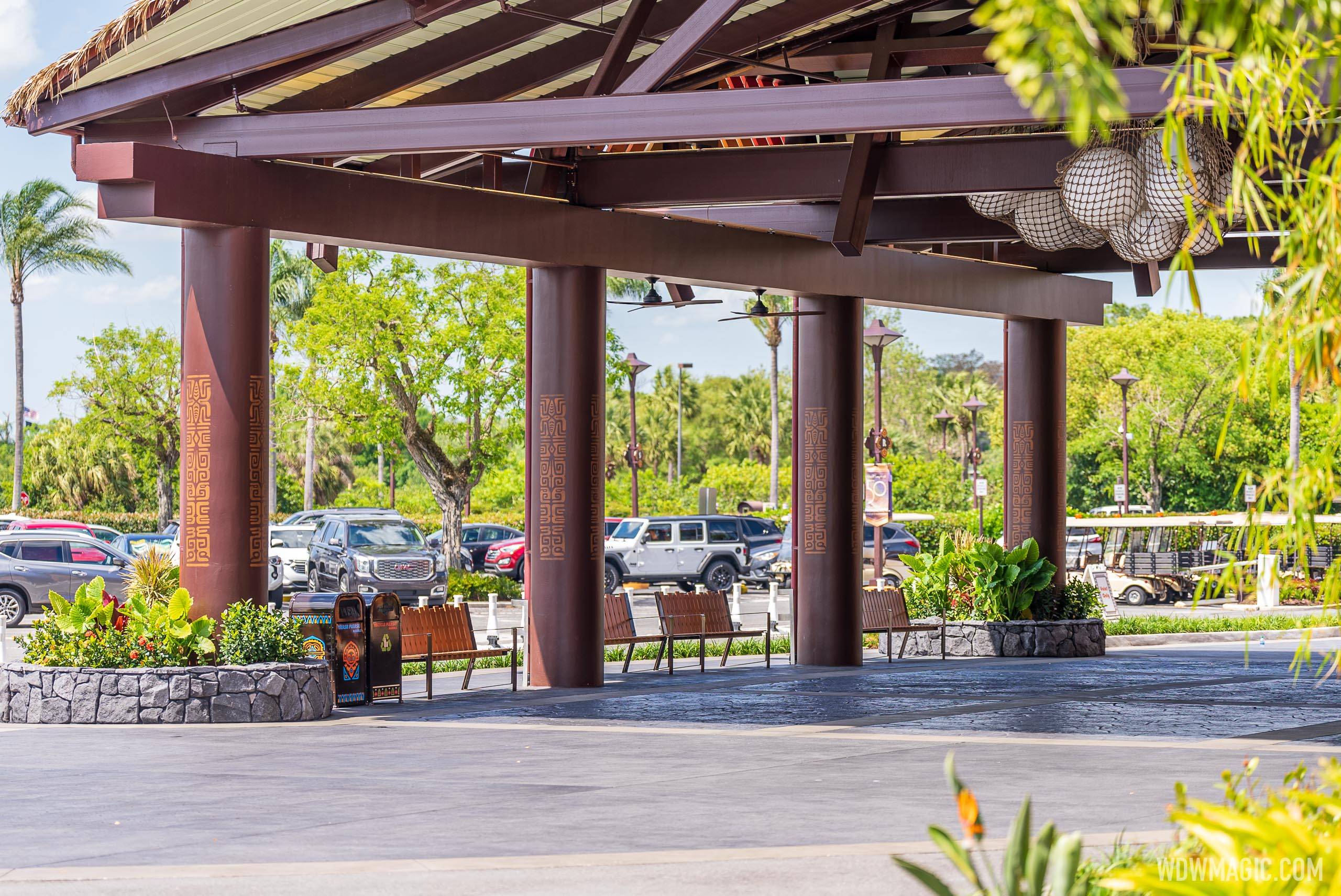 New details added to Porte Cochere entrance area