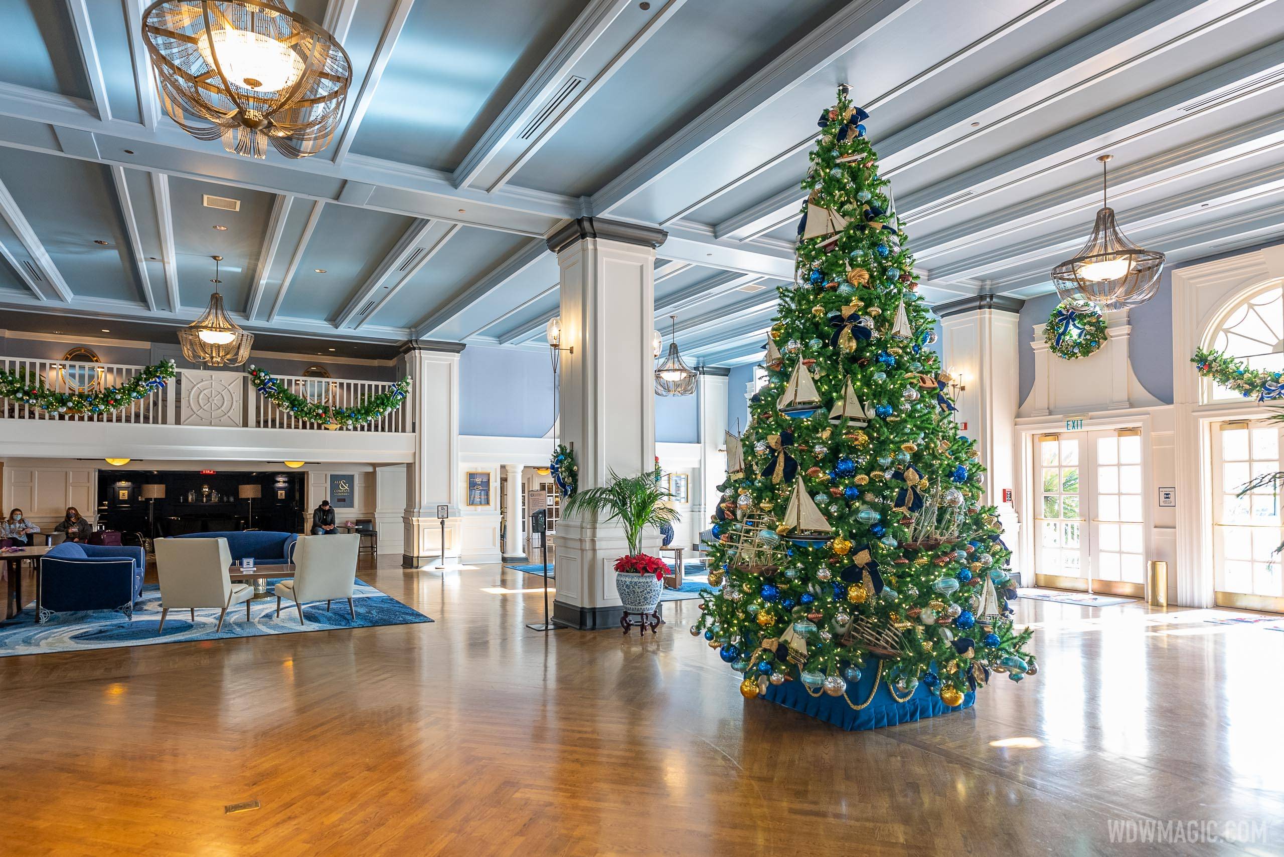 Yacht Club Resort Christmas Holiday decor 2020