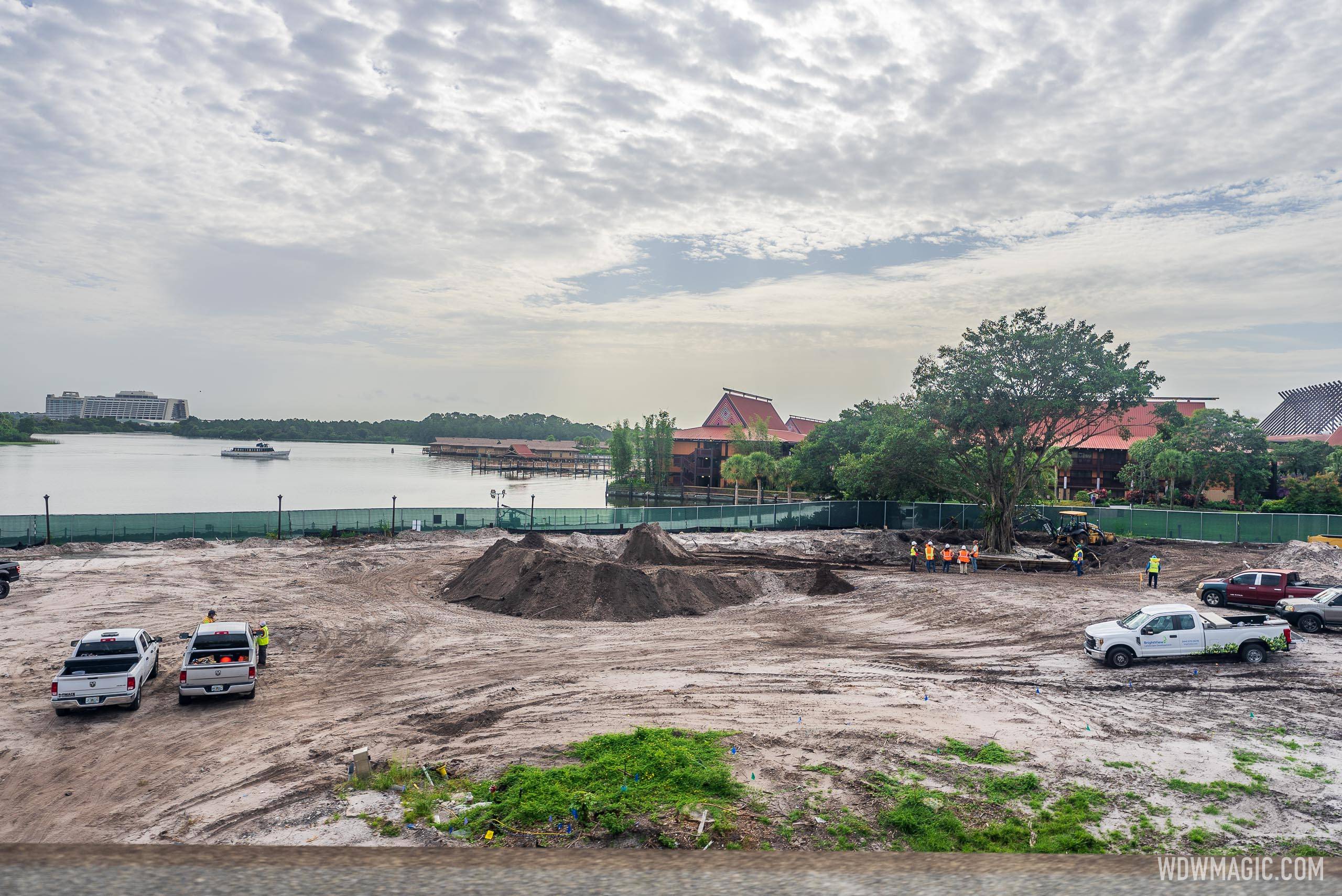 Large banyan tree being relocated from the Polynesian Village Resort DVC tower construction site