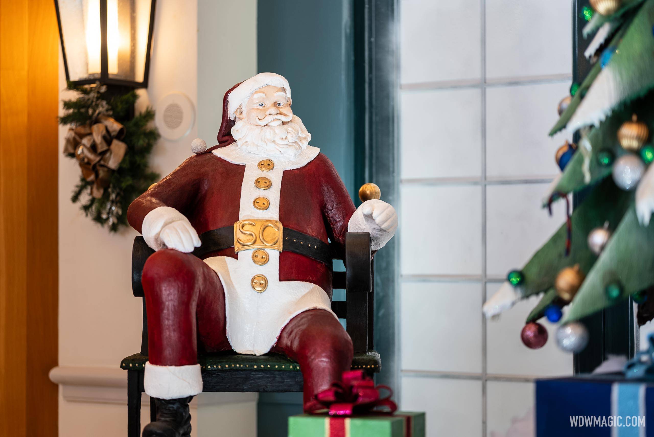 Walt Disney World Swan and Dolphin Holiday Decor 2024
