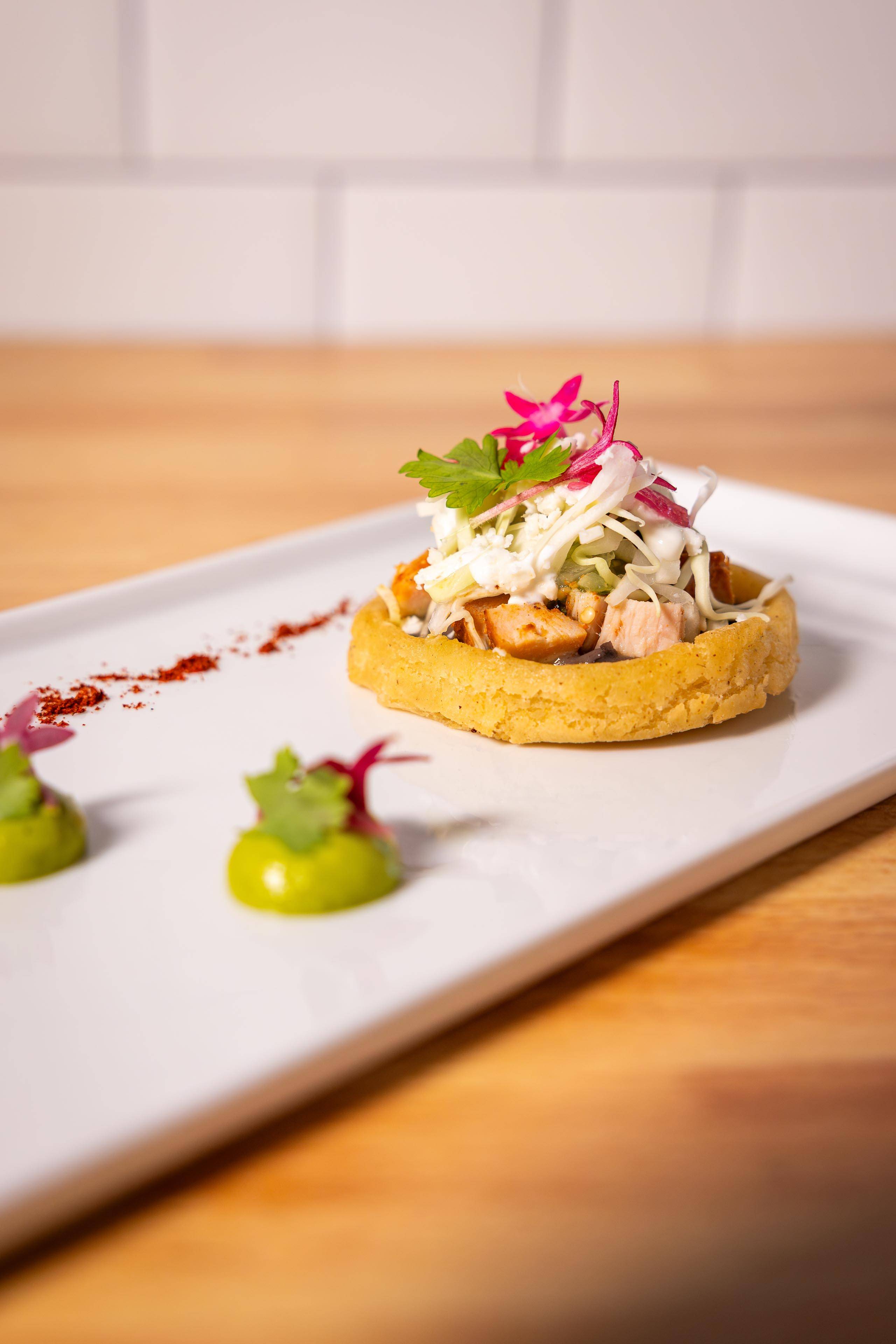 Rosa’s (Sopes de Pollo)