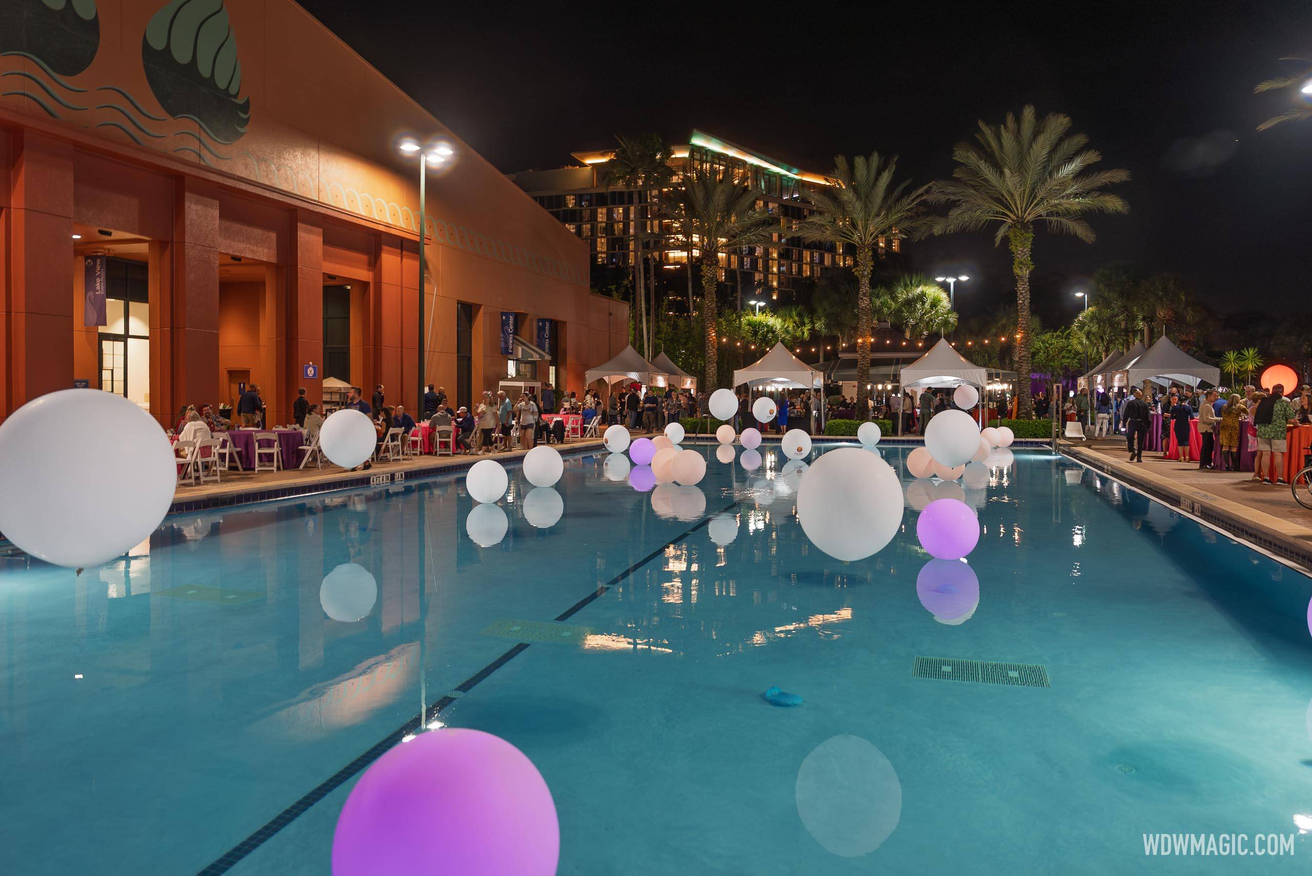 Event atmosphere at the Swan and Dolphin Food and Wine Classic