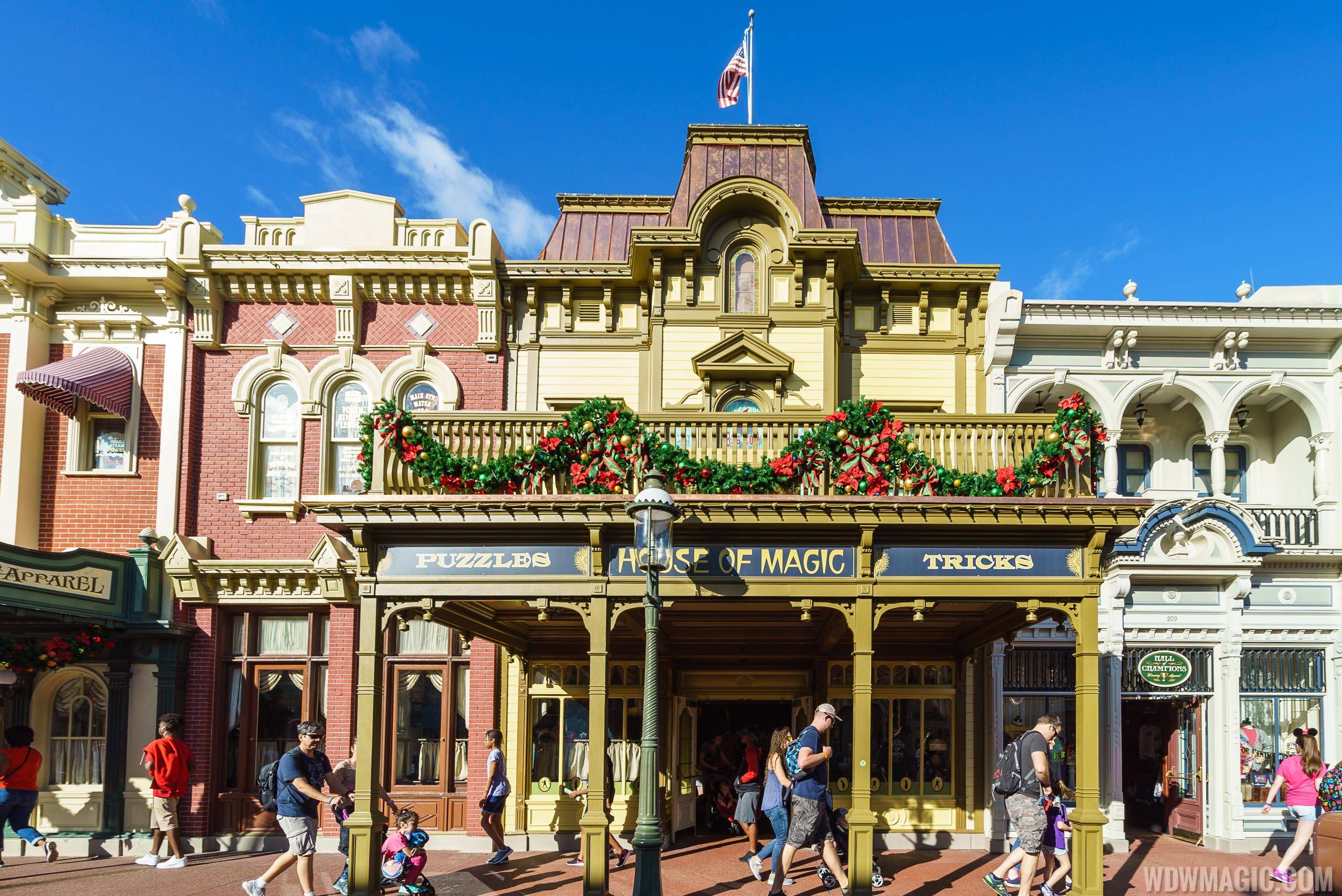 PHOTOS - House of Magic store-front returns to Main Street U.S.A.