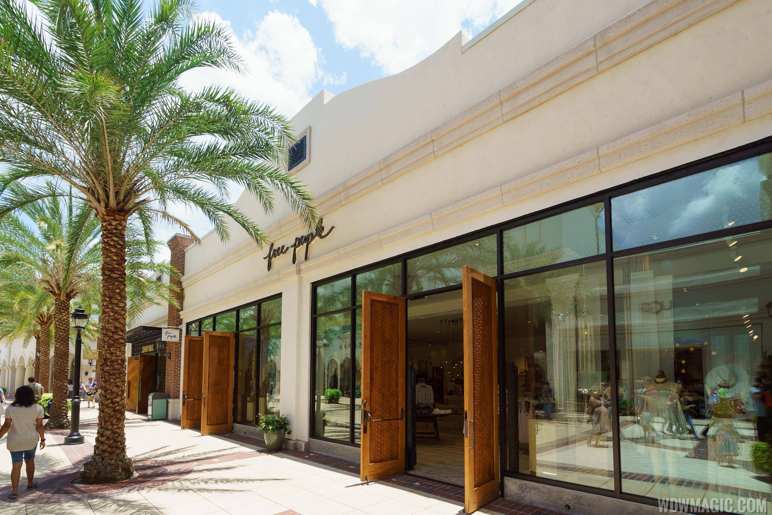 Free People store-front at Disney Springs