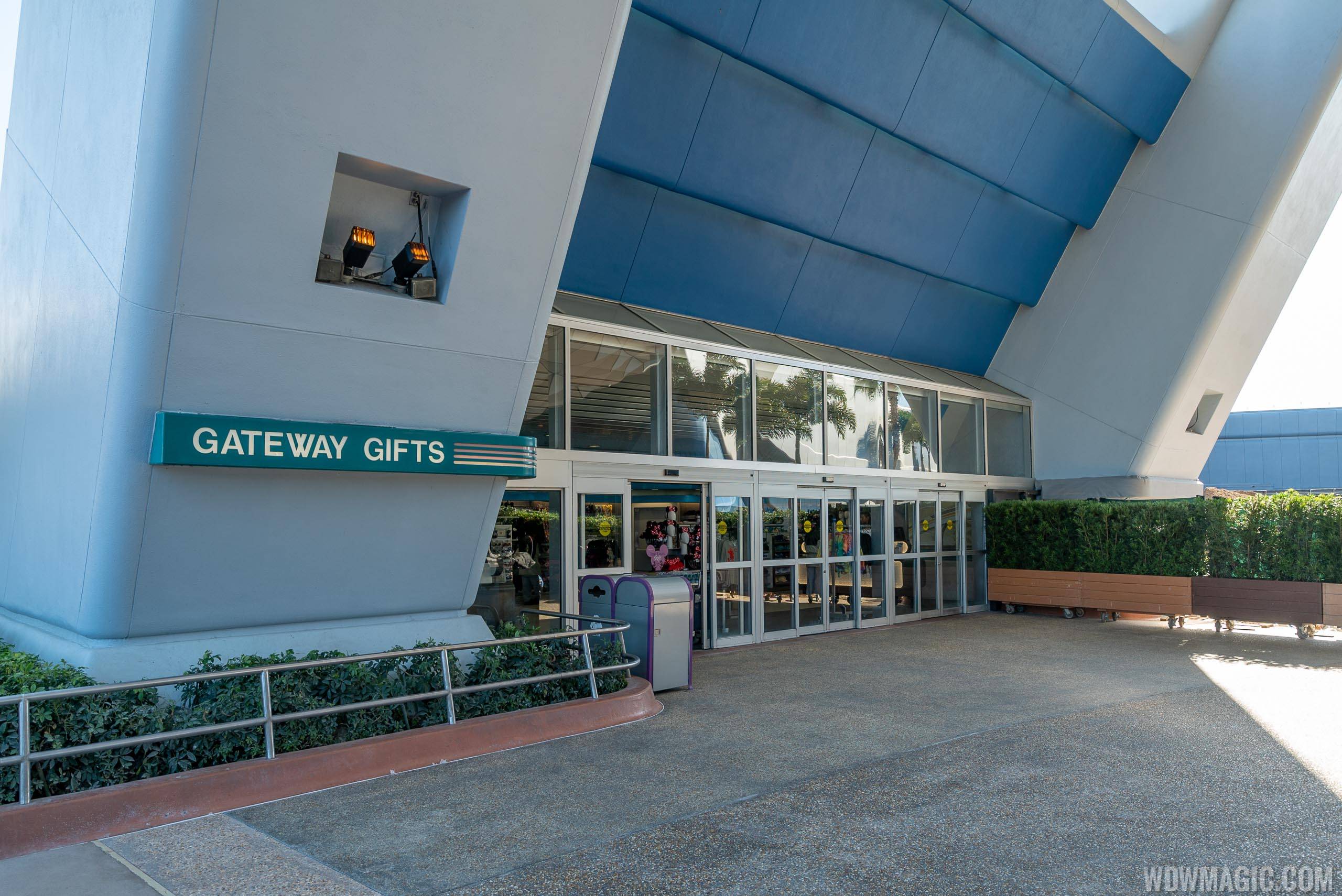 The original Gateway Gifts sign