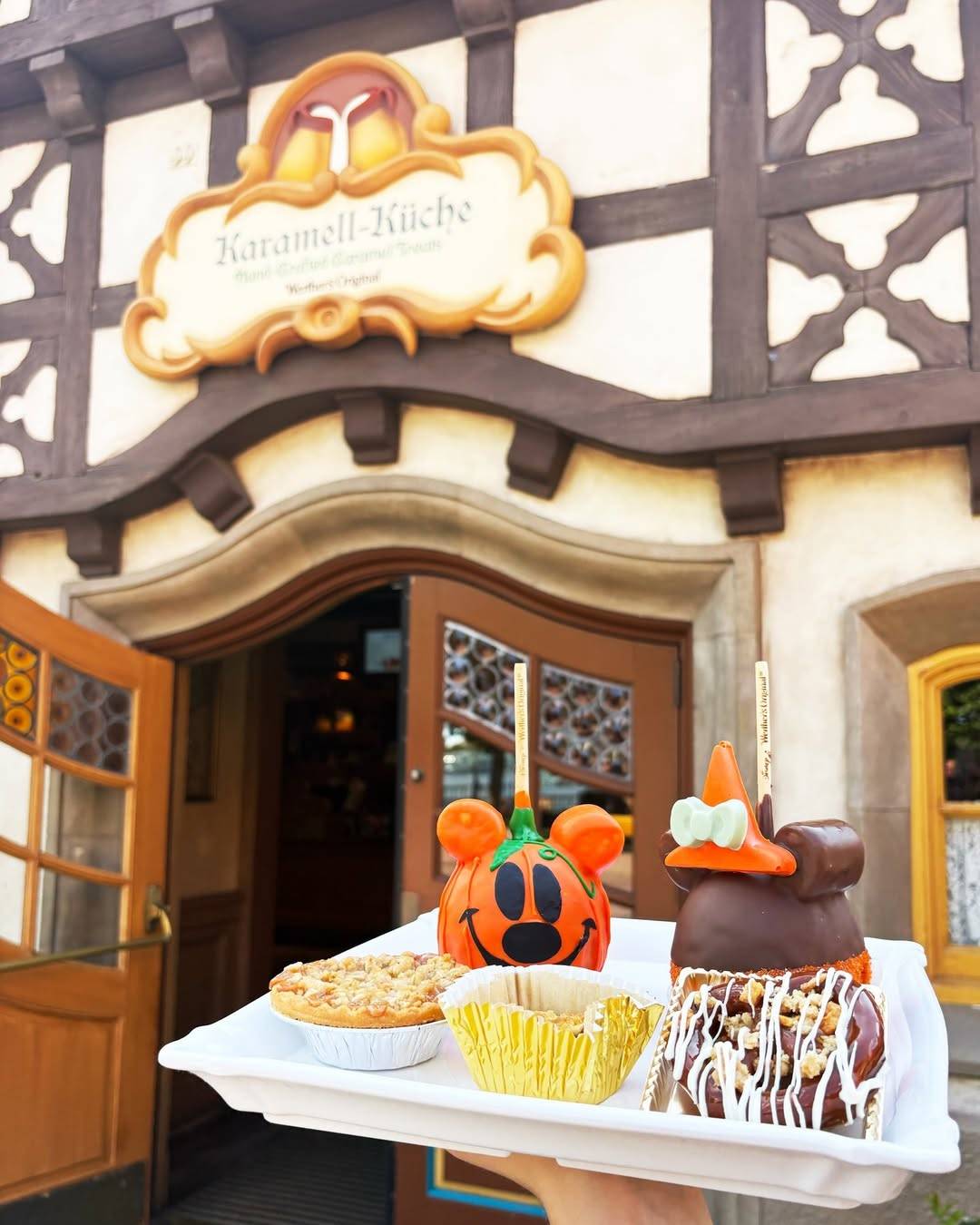 EPCOT's Karamell-Küche Adds New Fall Caramel Treats from Werther's Original