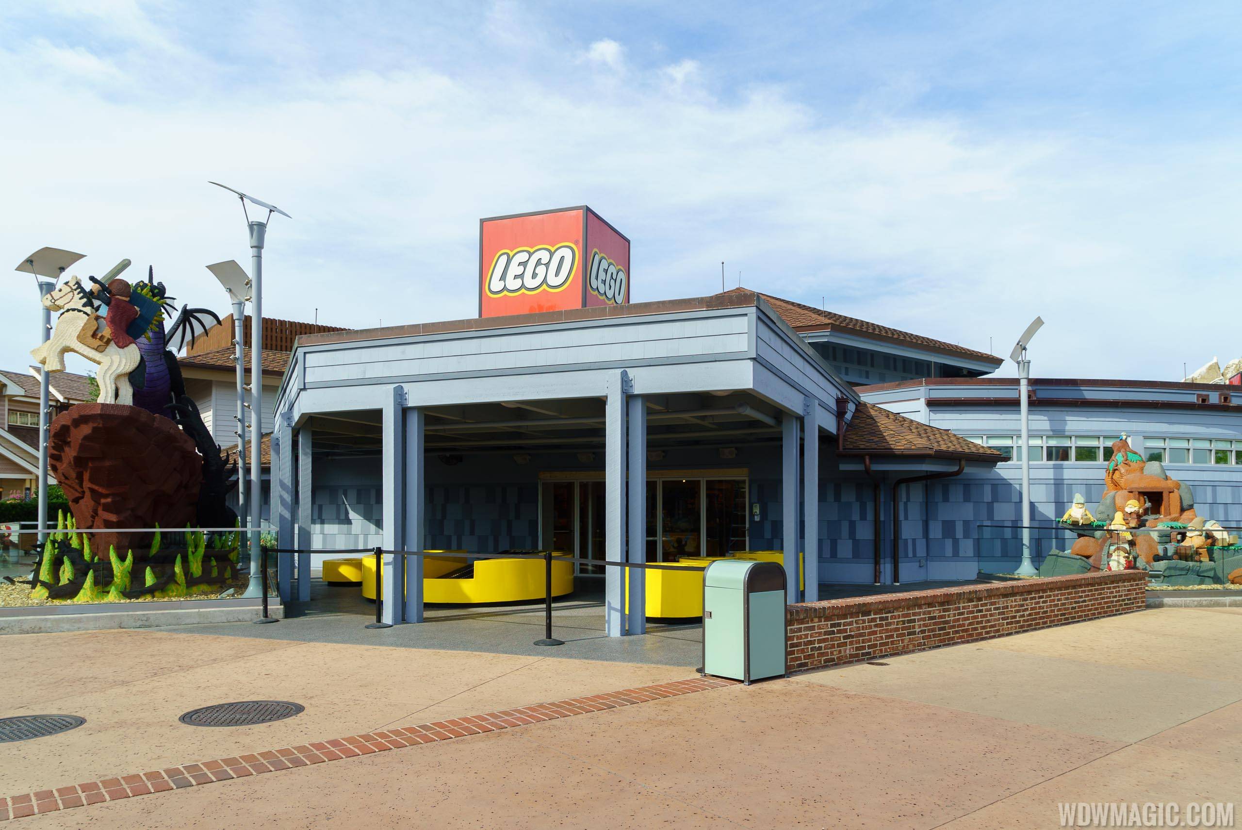 New exterior paint scheme at The LEGO Store