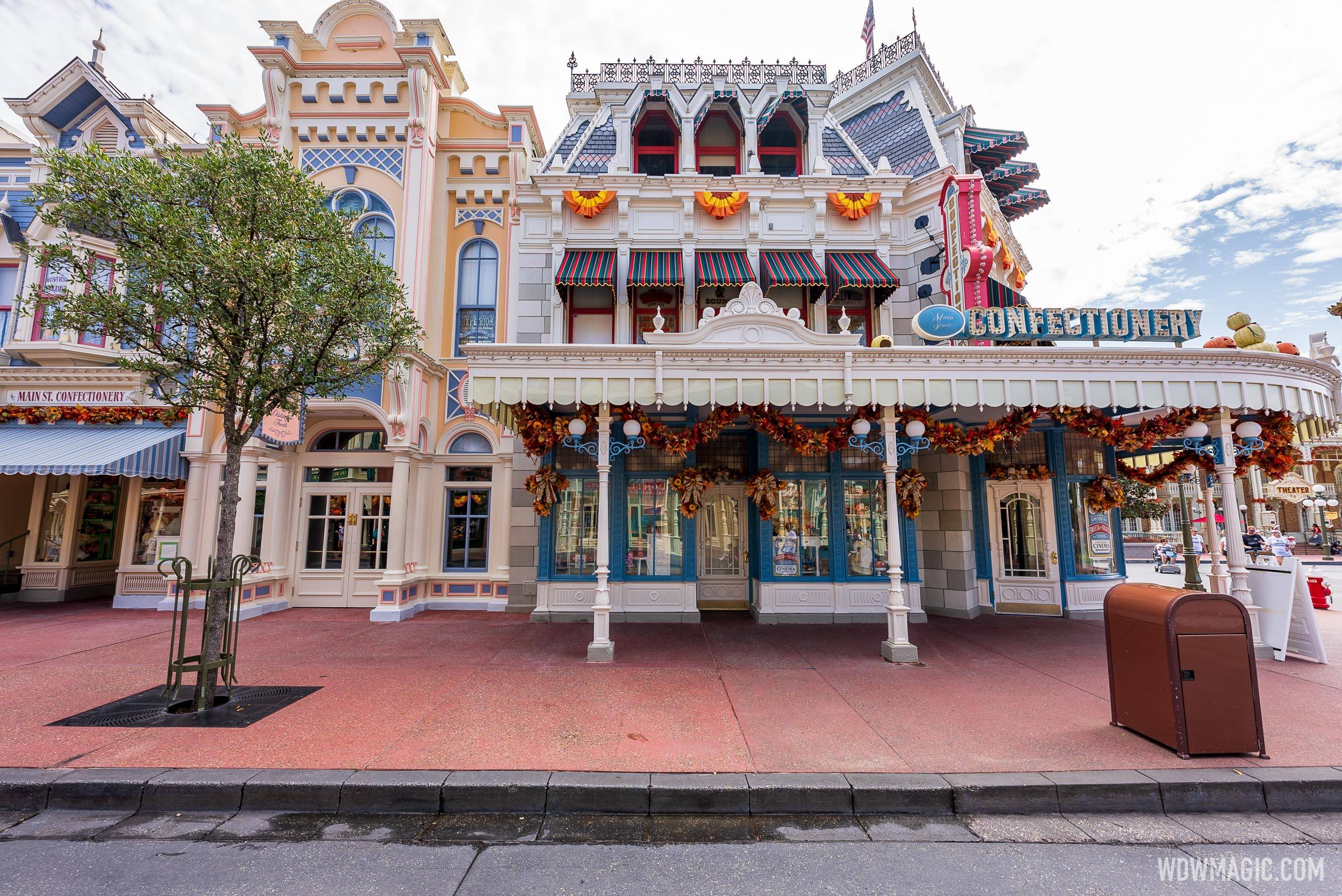 Construction walls removed at Main Street Confectionery - September 2021