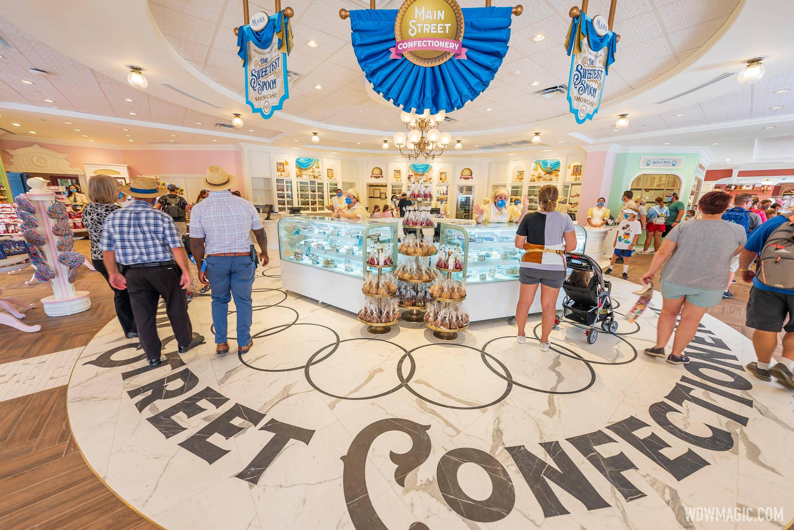 All new Main Street Confectionery store opens at Magic Kingdom