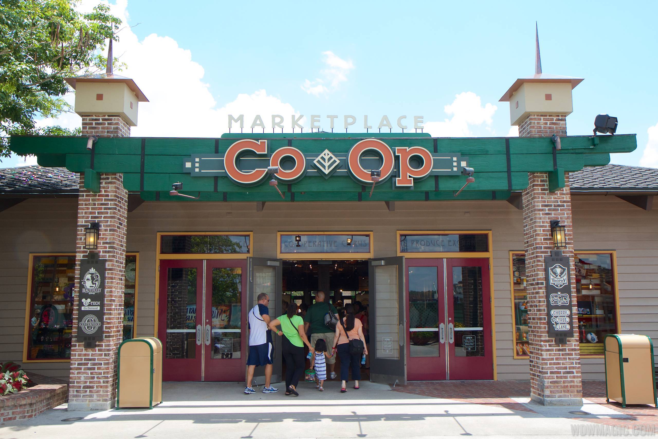 Marketplace Co-Op store front