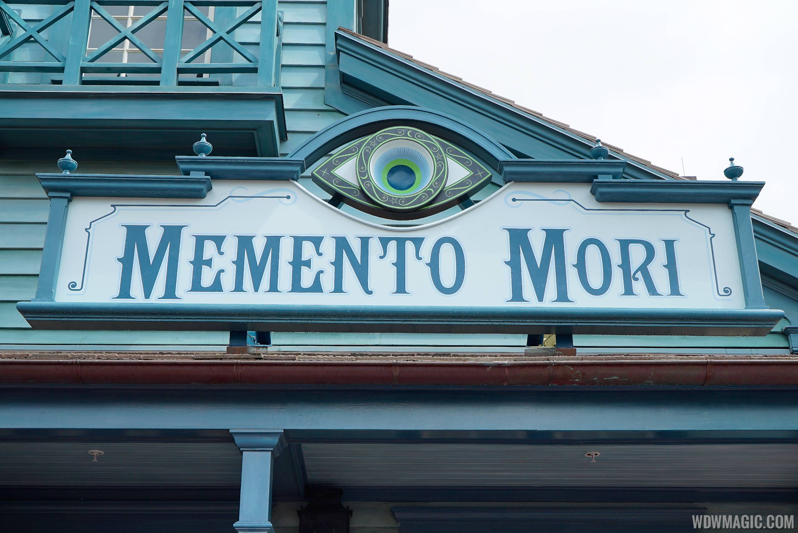PHOTOS - First look inside the new Haunted Mansion gift shop - Memento Mori