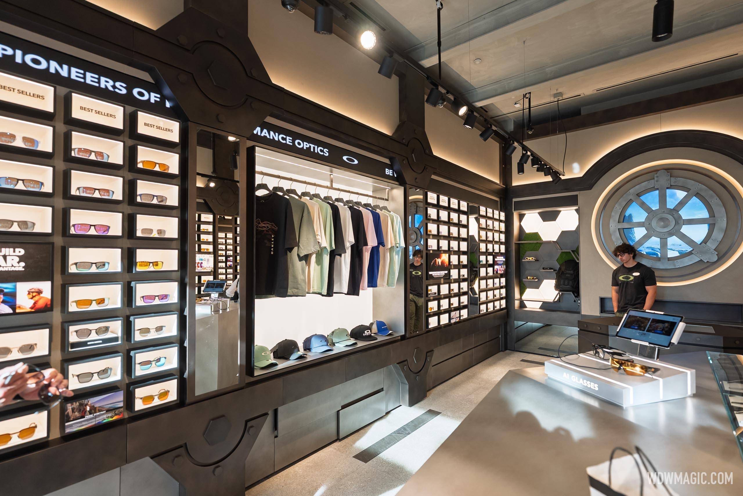 Oakley at Disney Springs Gets Full Makeover With New CUSTOMLab Feature