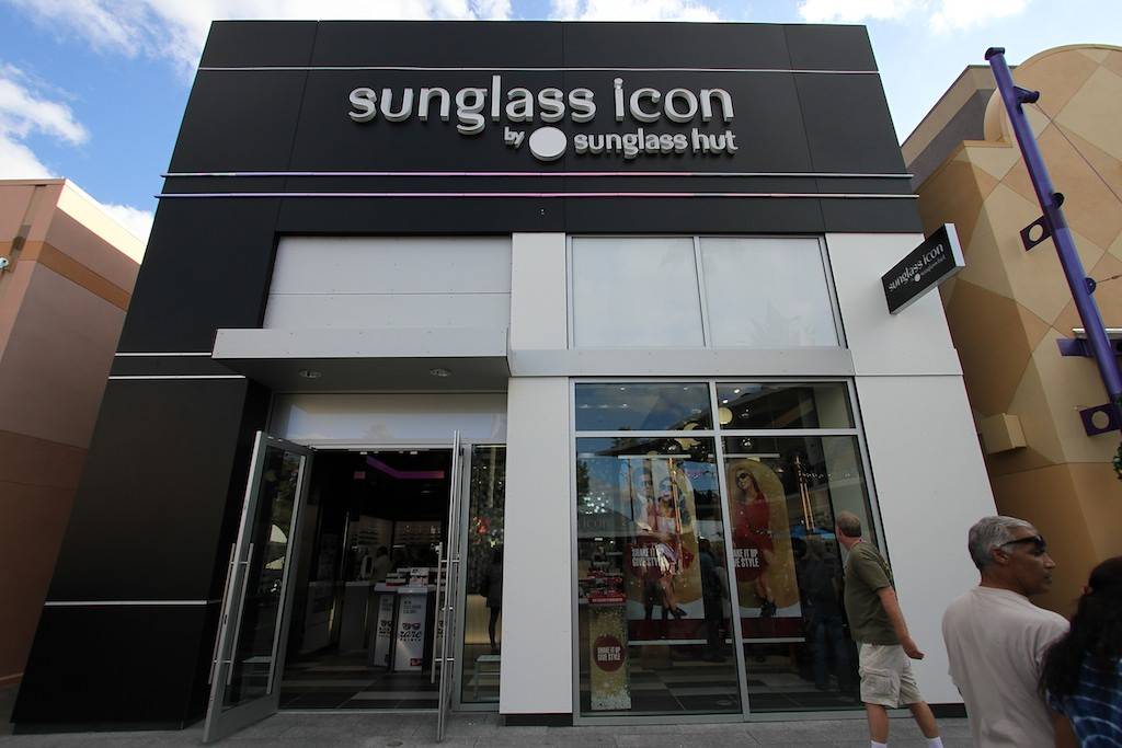 Sunglass hut hot sale pavilion