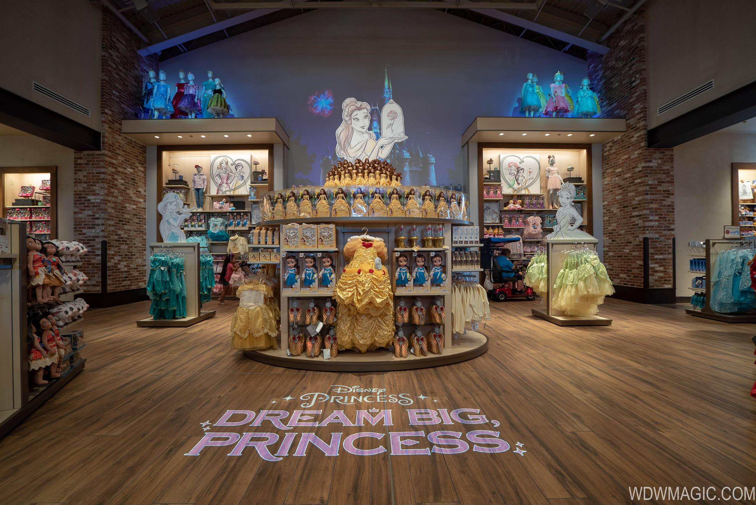 World of Disney Store, Shops
