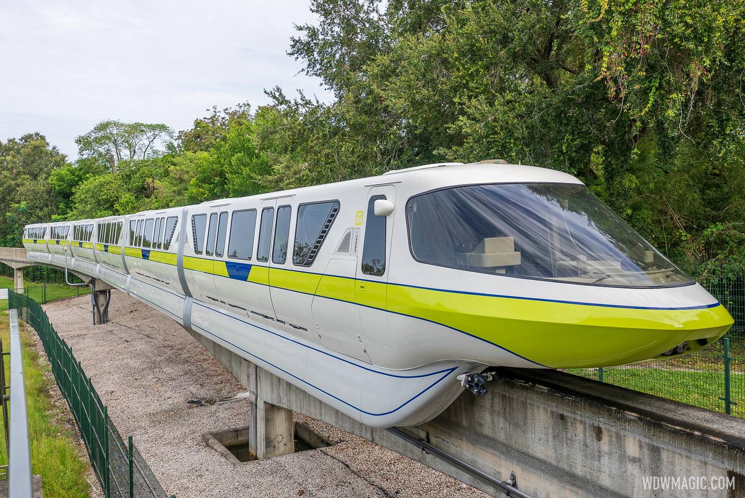 Monorail_Full_48217.jpg