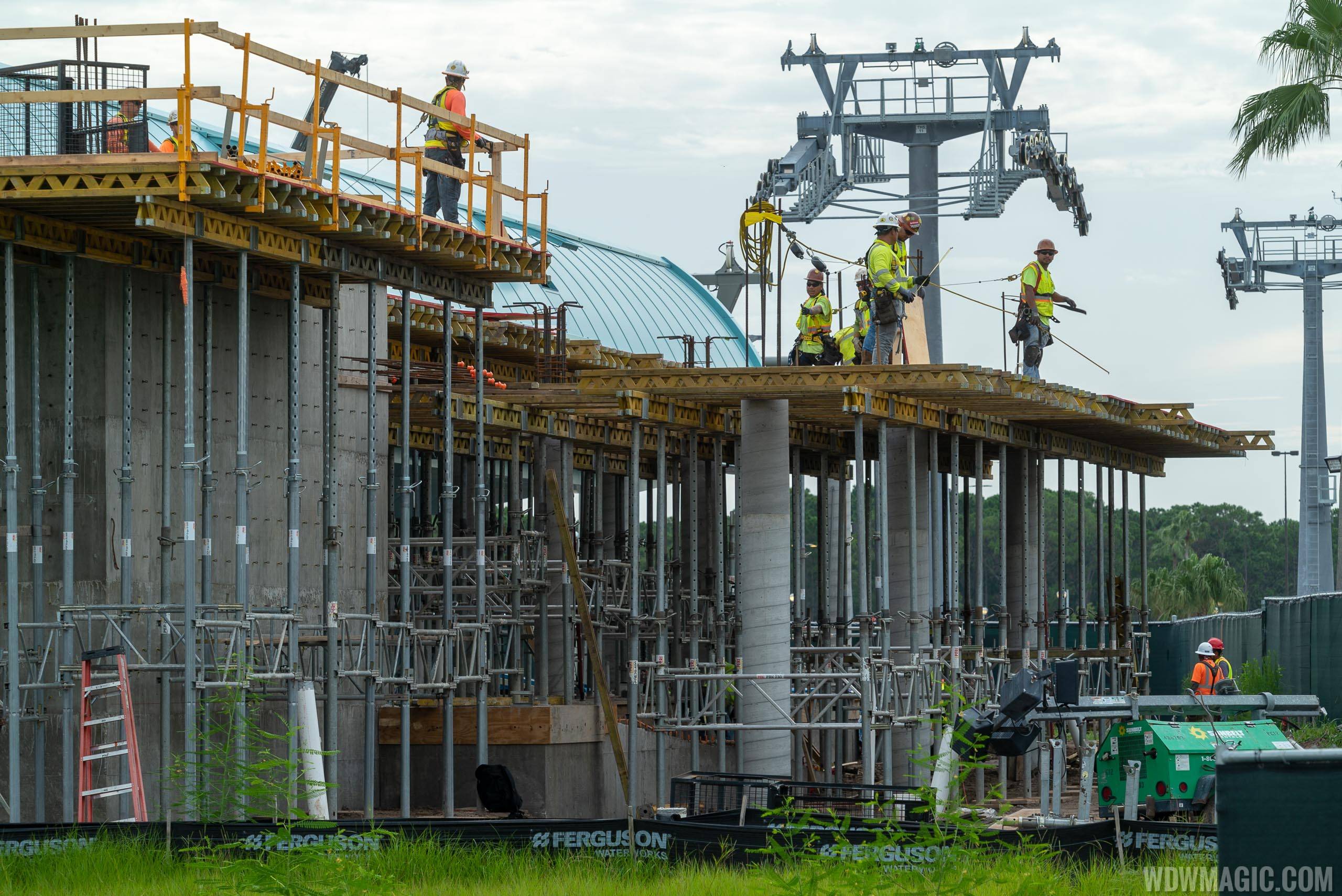 PHOTOS - Disney Skyliner station construction at Disney's Hollywood Studios