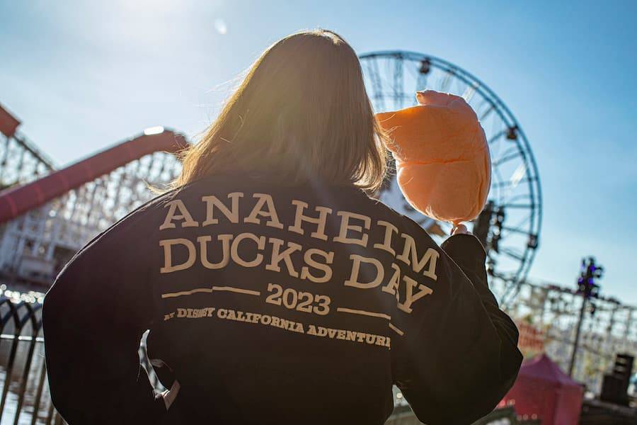 Anaheim Ducks Dayat Disney California Adventure Park