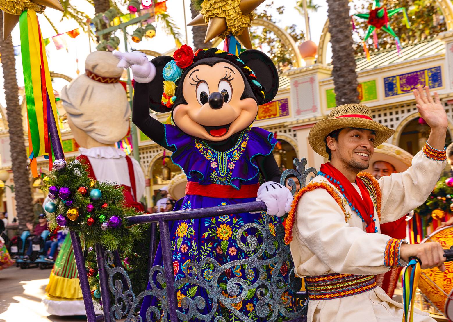 2024 Holiday Entertainment at Disneyland Resort
