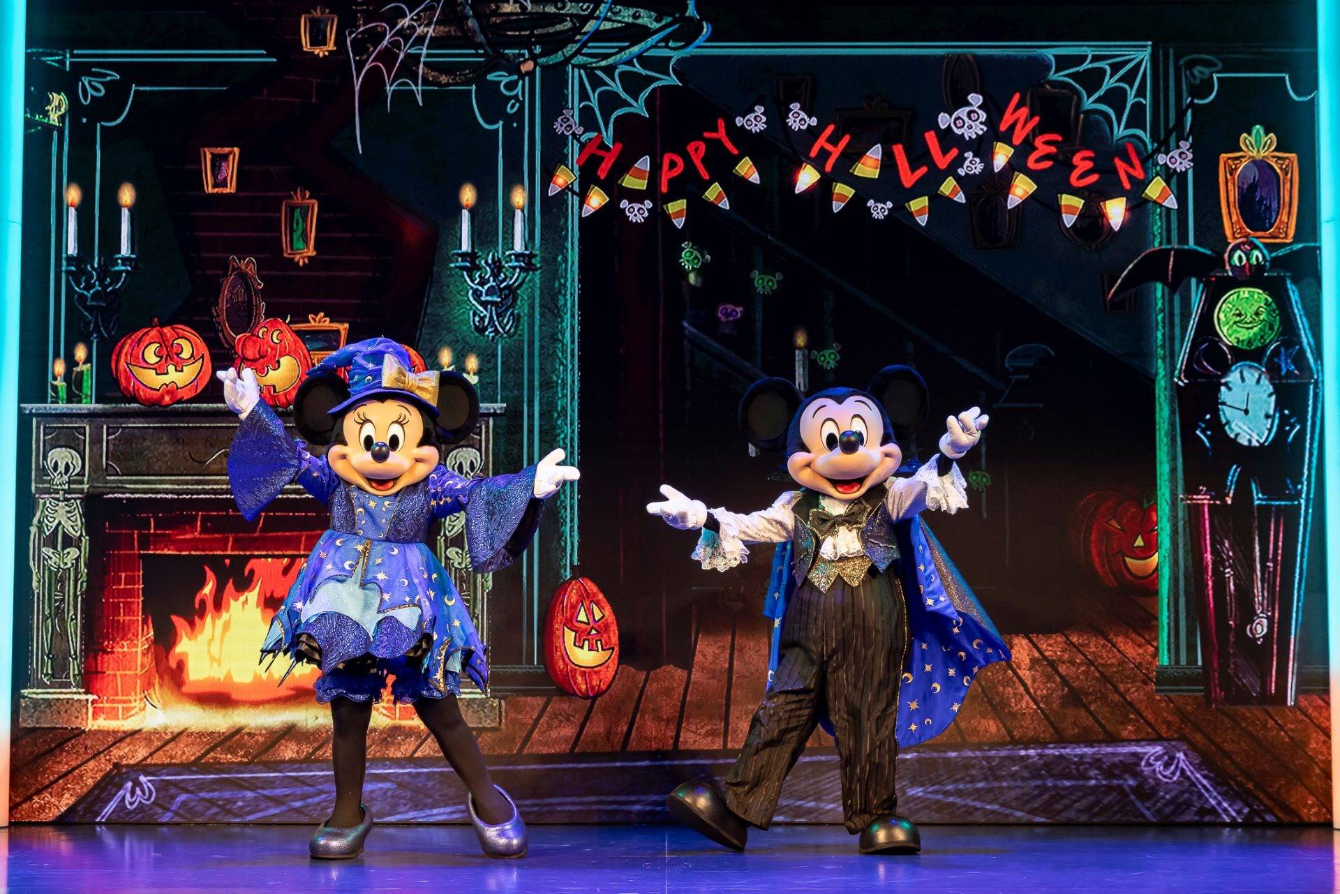 Mickey's Trick and Treat California Adventure