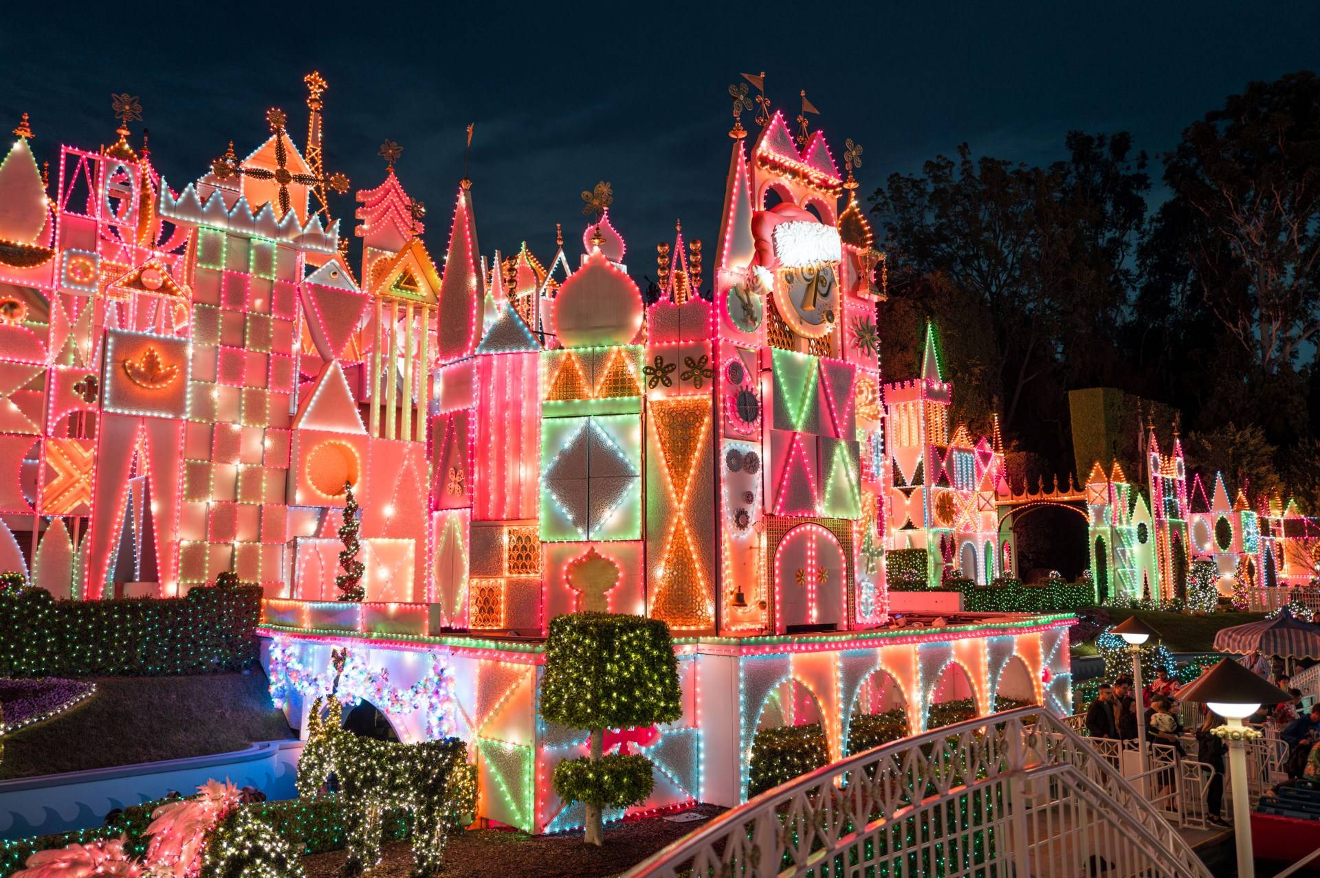 It S a Small World Holiday Disneyland