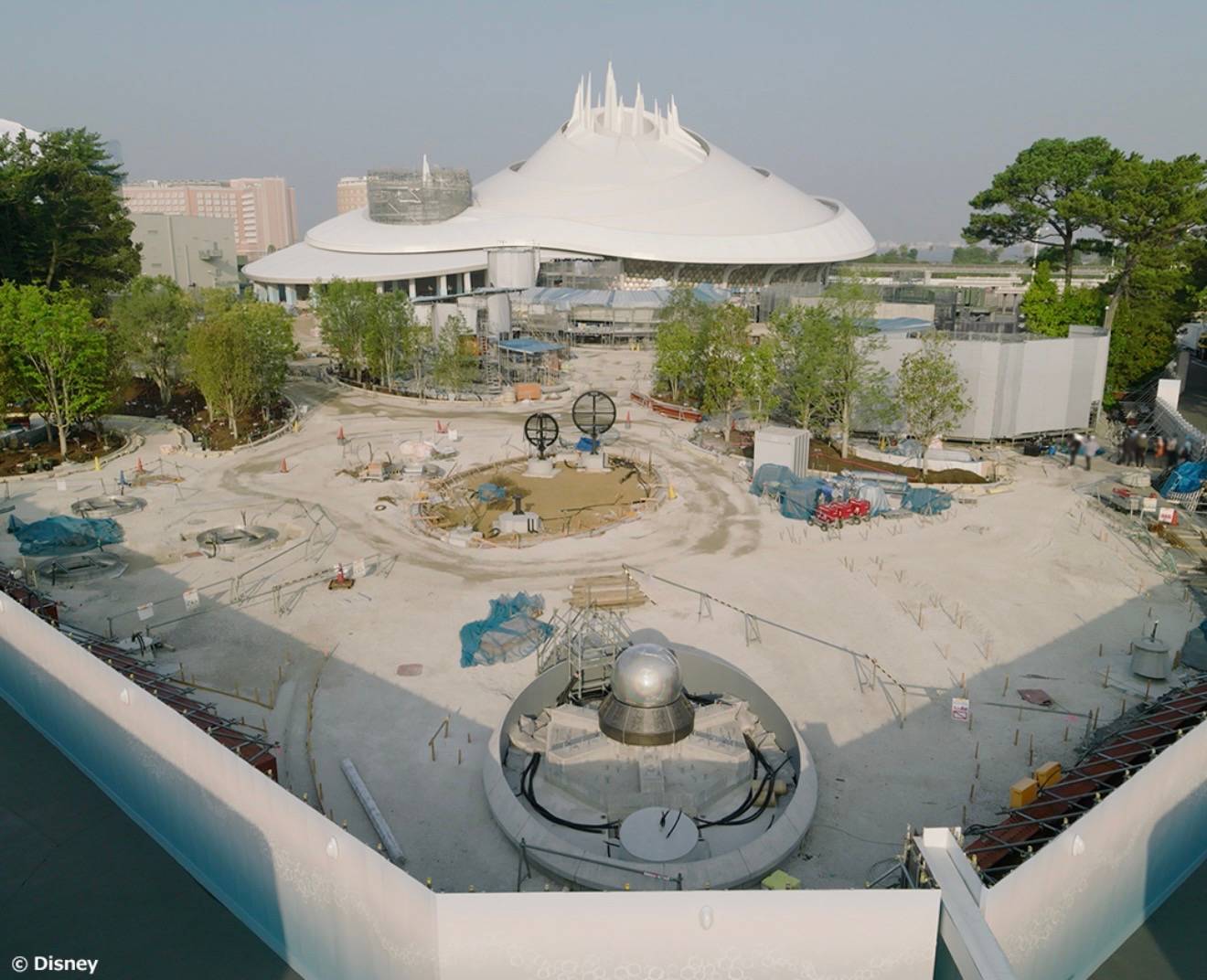 Space Mountain Earthrise