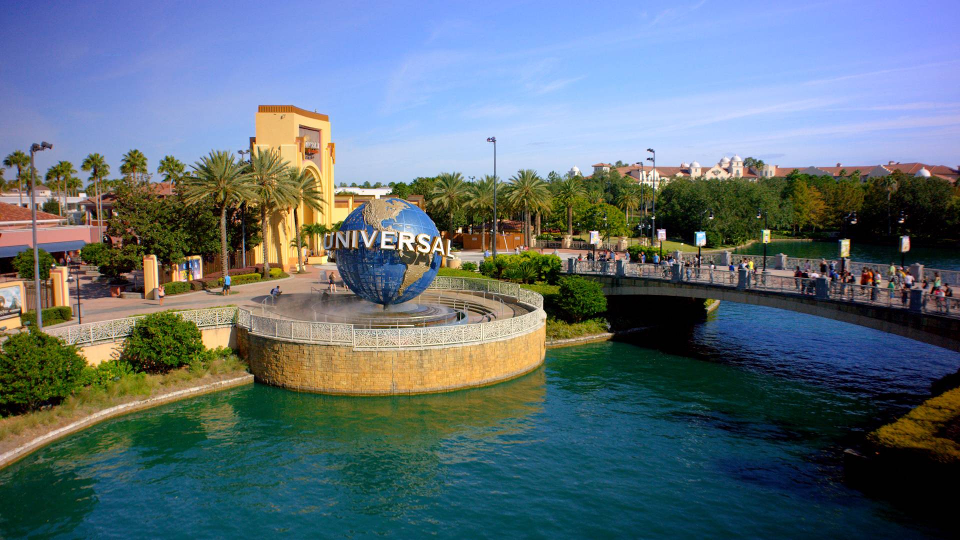 Disney's theme park business competitor Universal Orlando says it will increase starting pay to $17