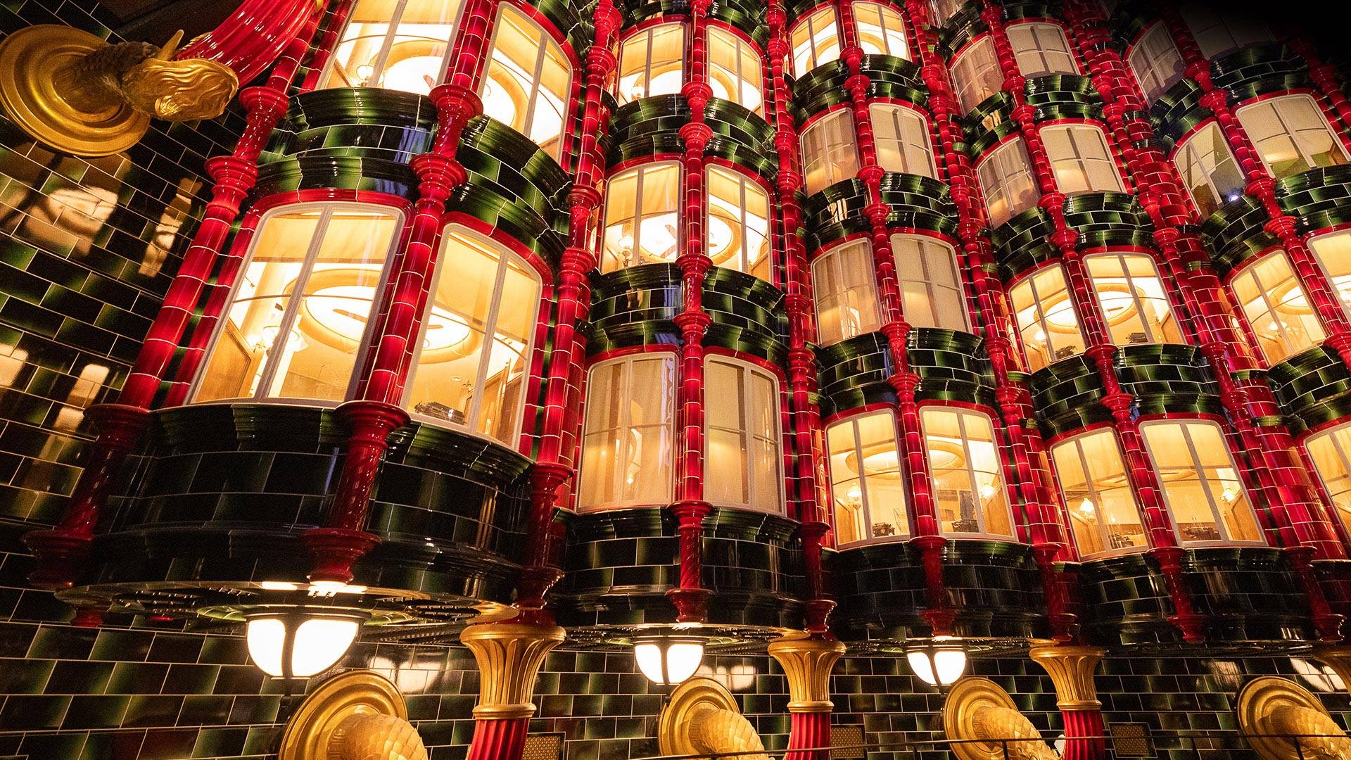 The Wizarding World of Harry Potter – Ministry of Magic Ride Scenes