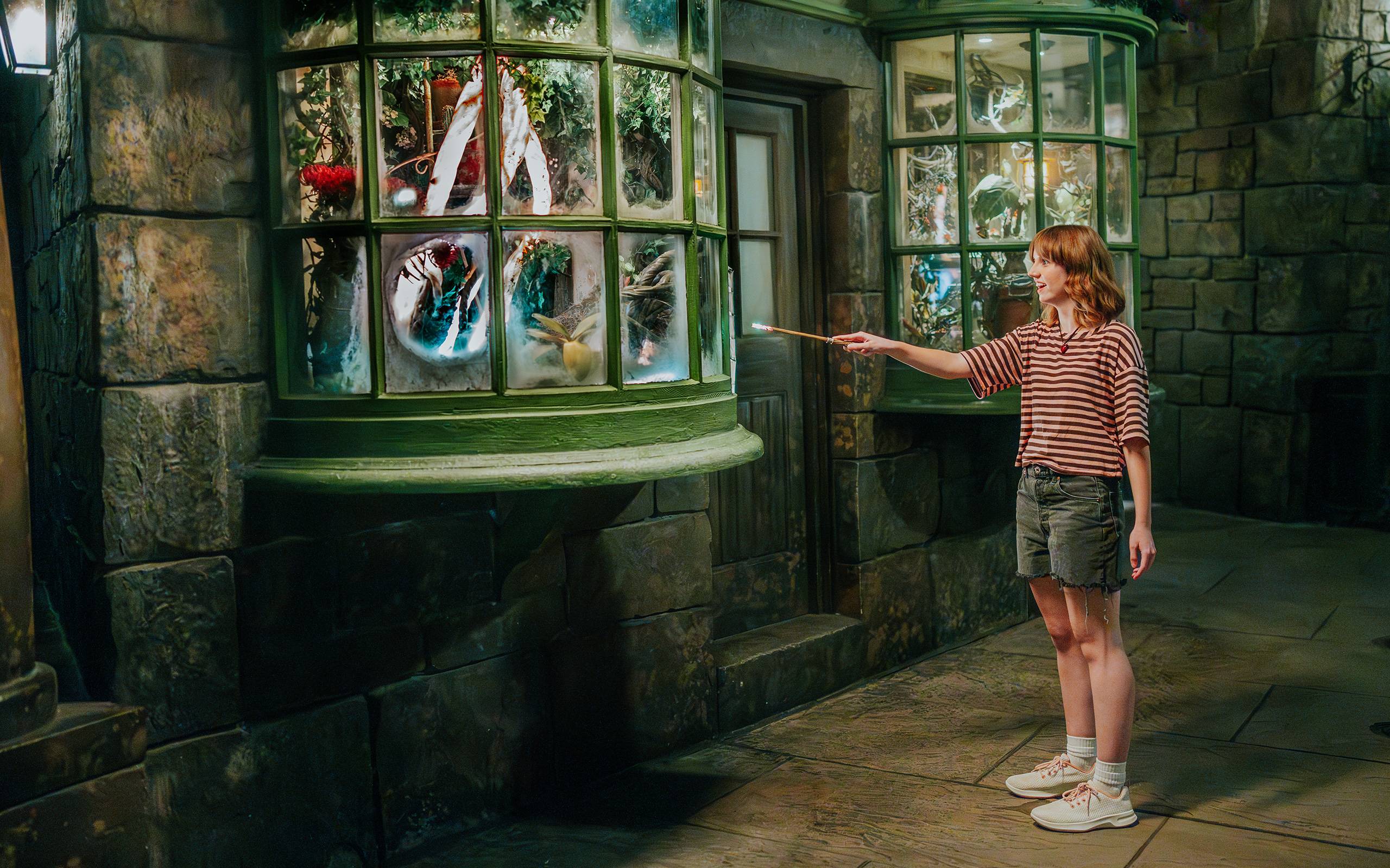 The Wizarding World of Harry Potter Enhanced Wand Magic
