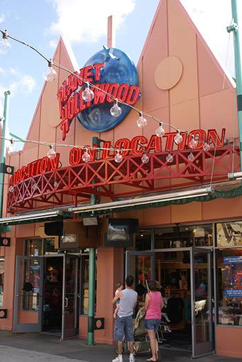 'Planet Hollywood on Location' store at Downtown Disney now closed