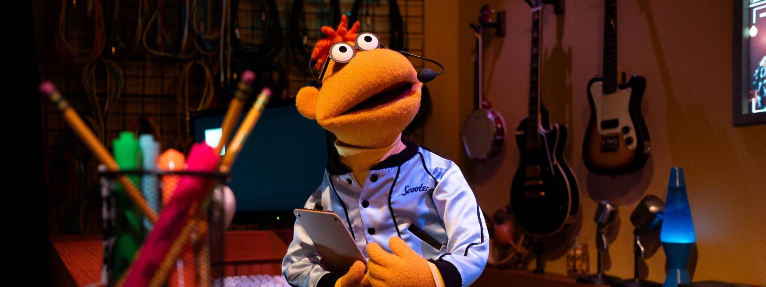 First Video of Rock 'n' Roller Coaster Muppets Preshow Shows Off Jaw-Dropping Scooter Animatronic